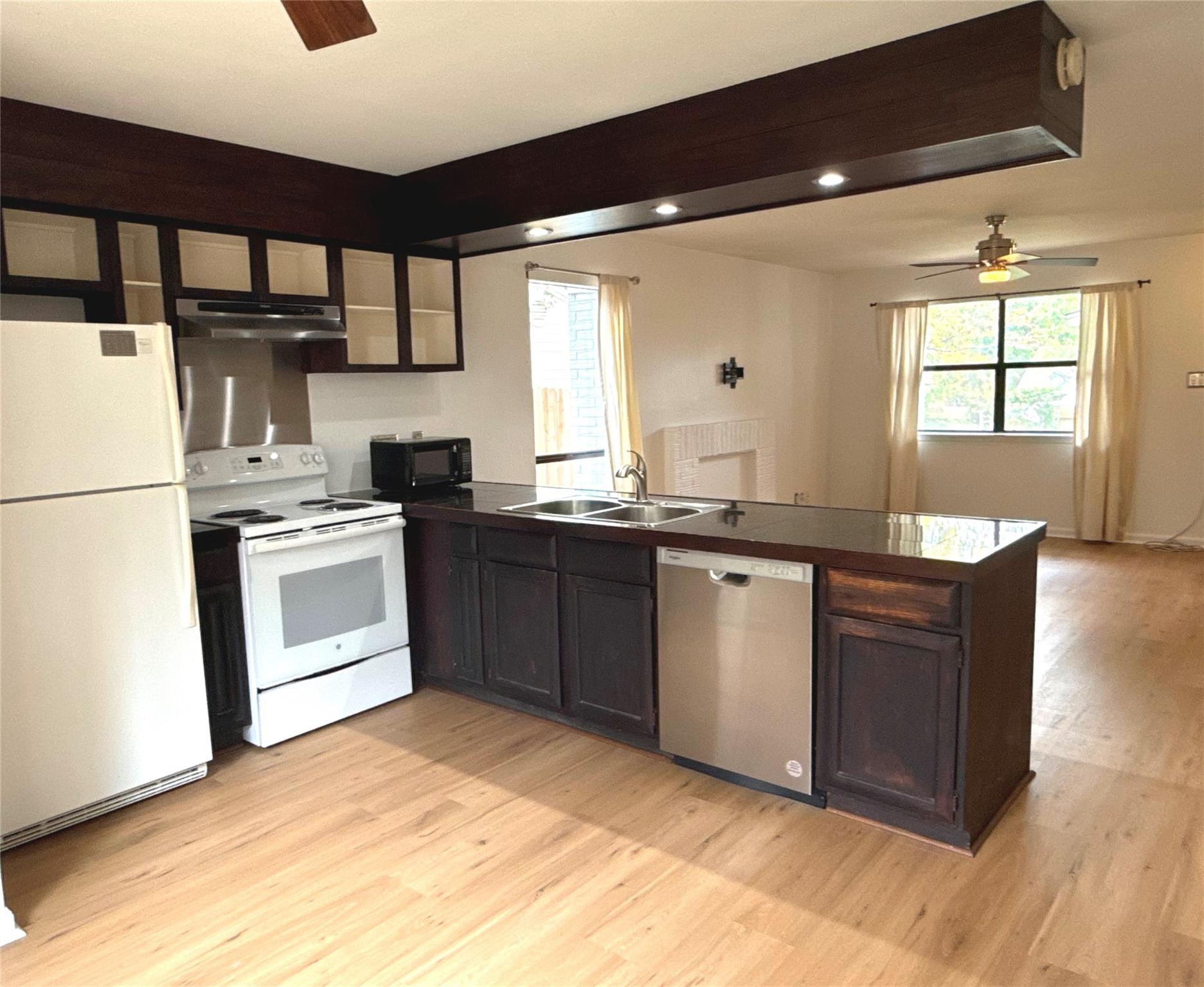 1603 Waterloo Trl # B, Austin, TX 78704