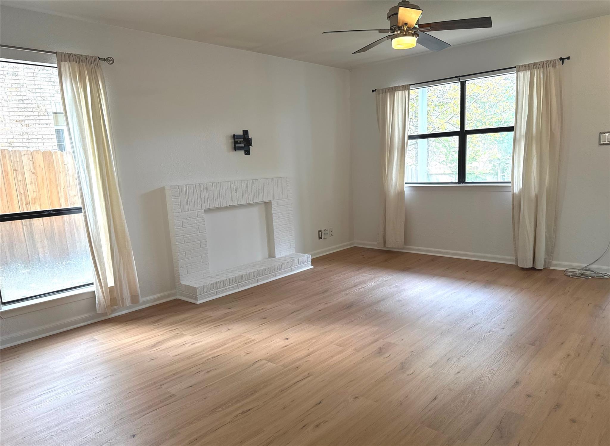 1603 Waterloo Trl # B, Austin, TX 78704