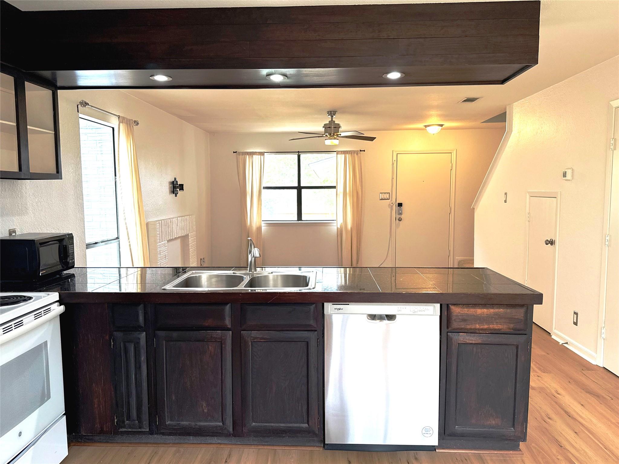 1603 Waterloo Trl # B, Austin, TX 78704
