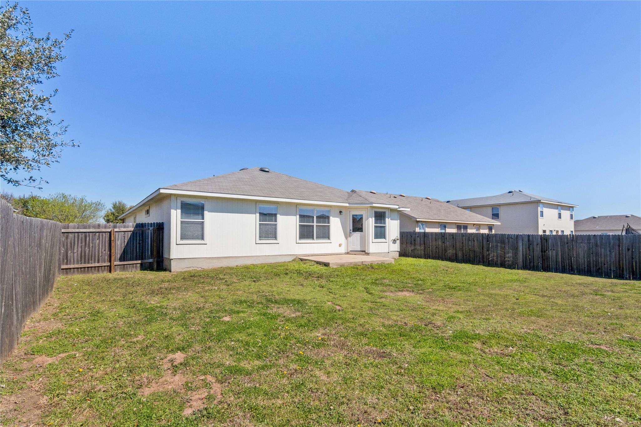 219 Almquist St, Hutto, TX 78634