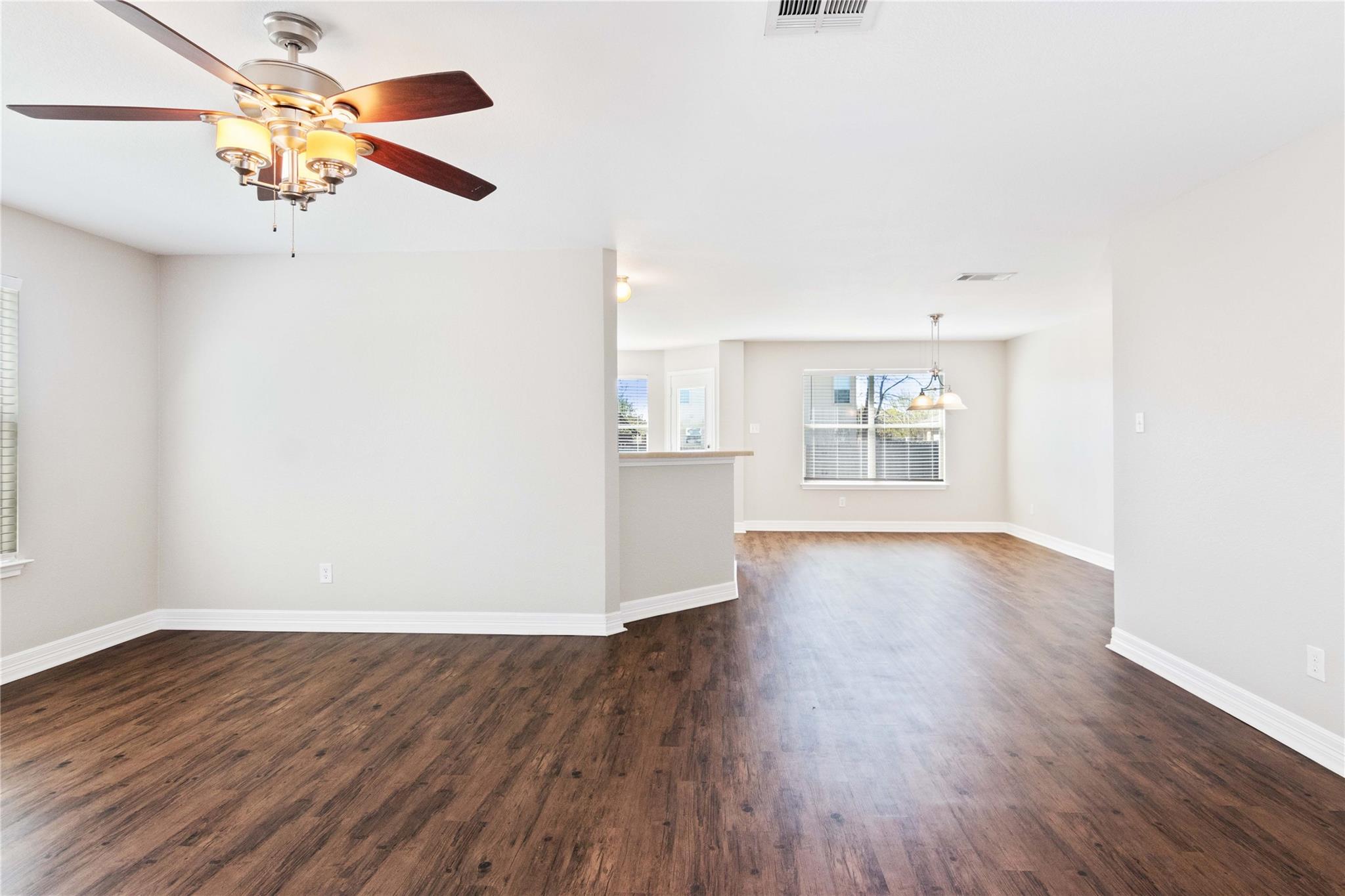 219 Almquist St, Hutto, TX 78634