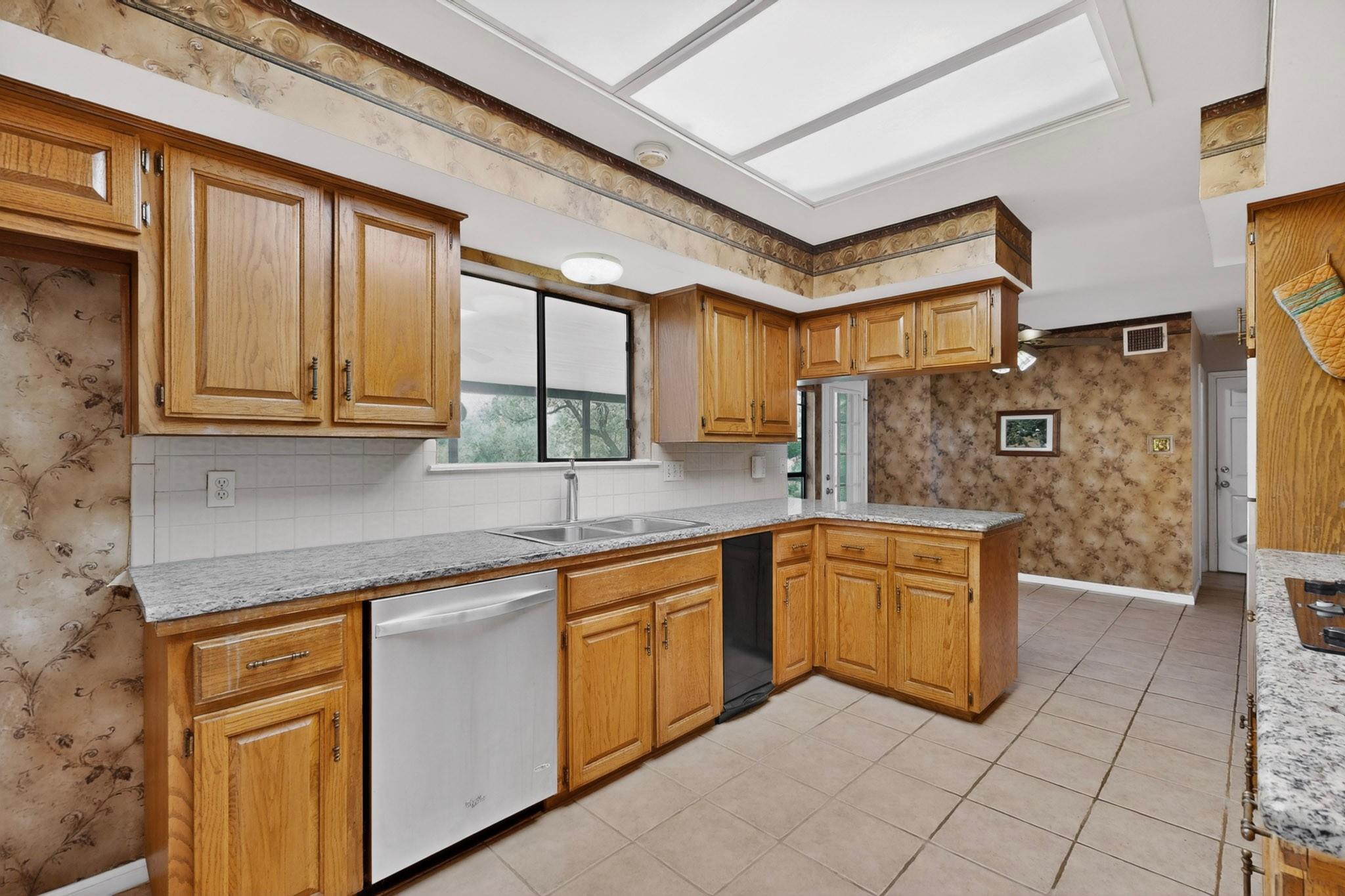 1003 Pier Branch Rd, Dripping Springs, TX 78620