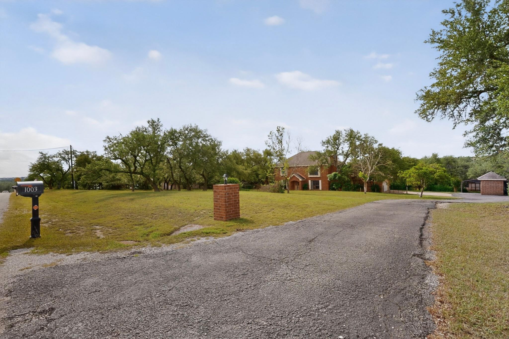1003 Pier Branch Rd, Dripping Springs, TX 78620