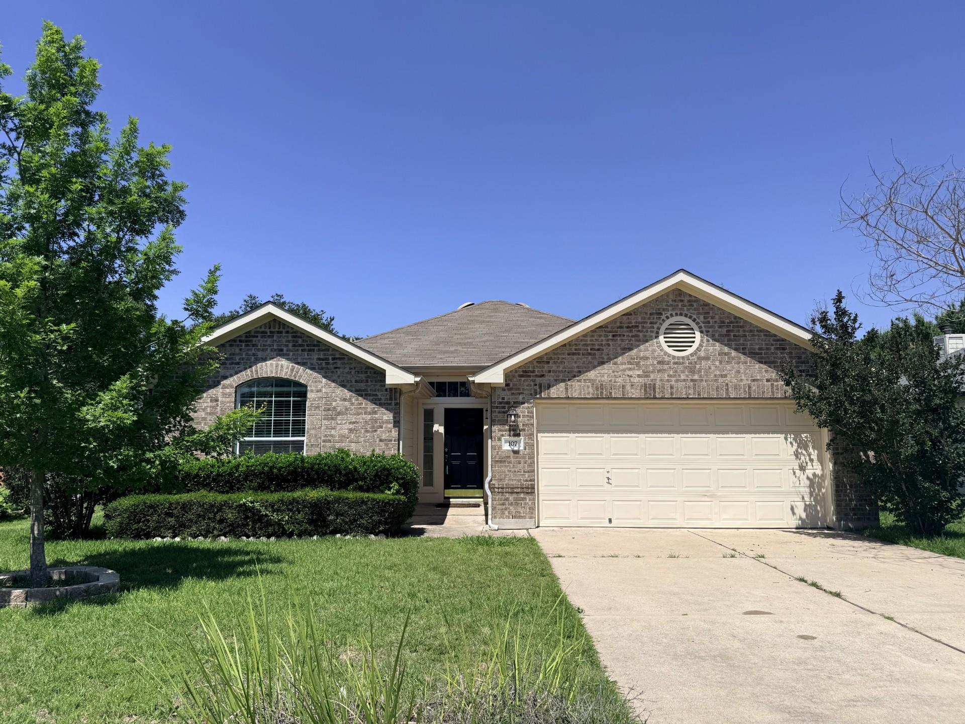 107 Gainer Dr, Hutto, TX 78634