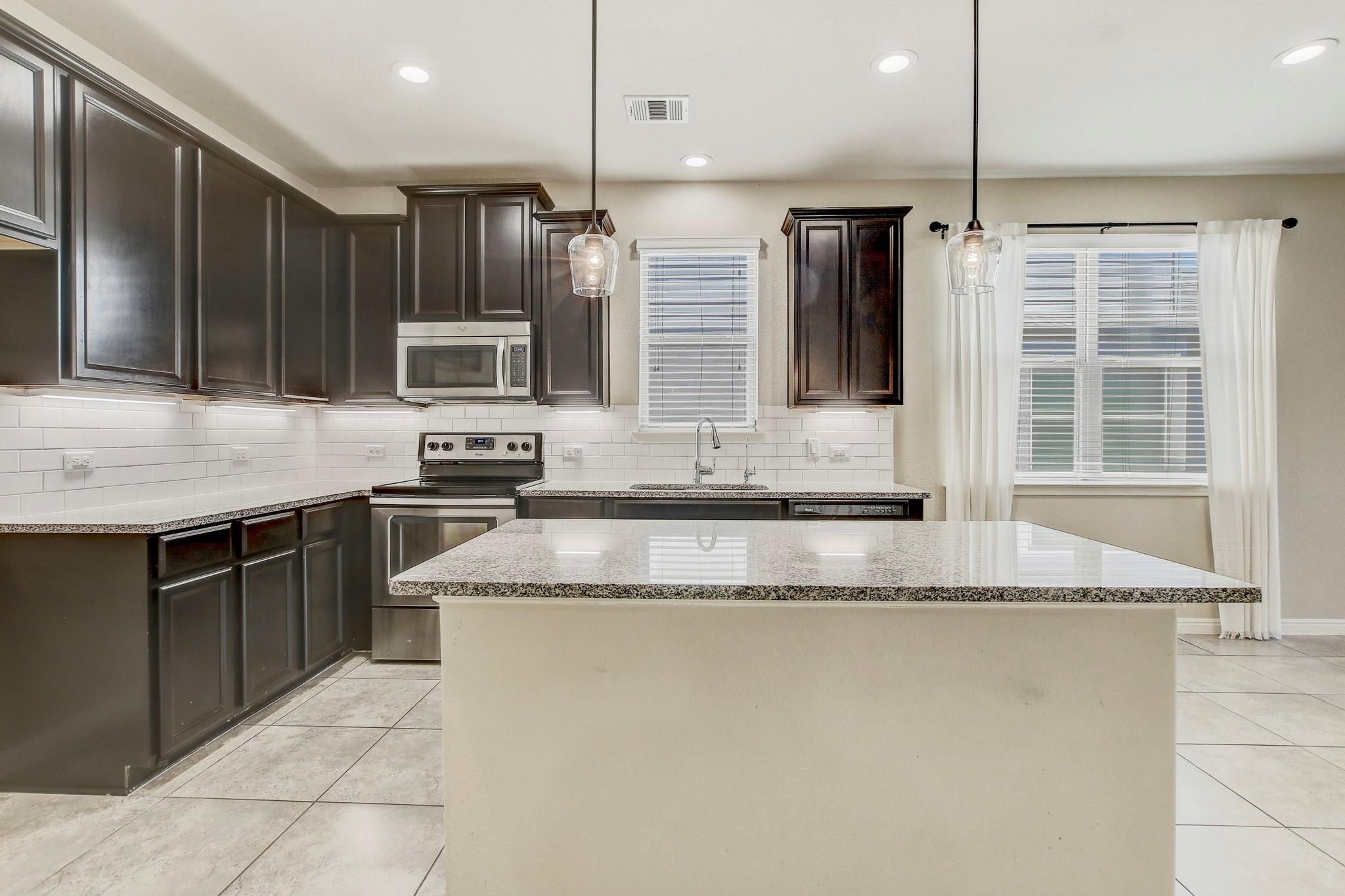 356 Quarry Ln, Liberty Hill, TX 78642