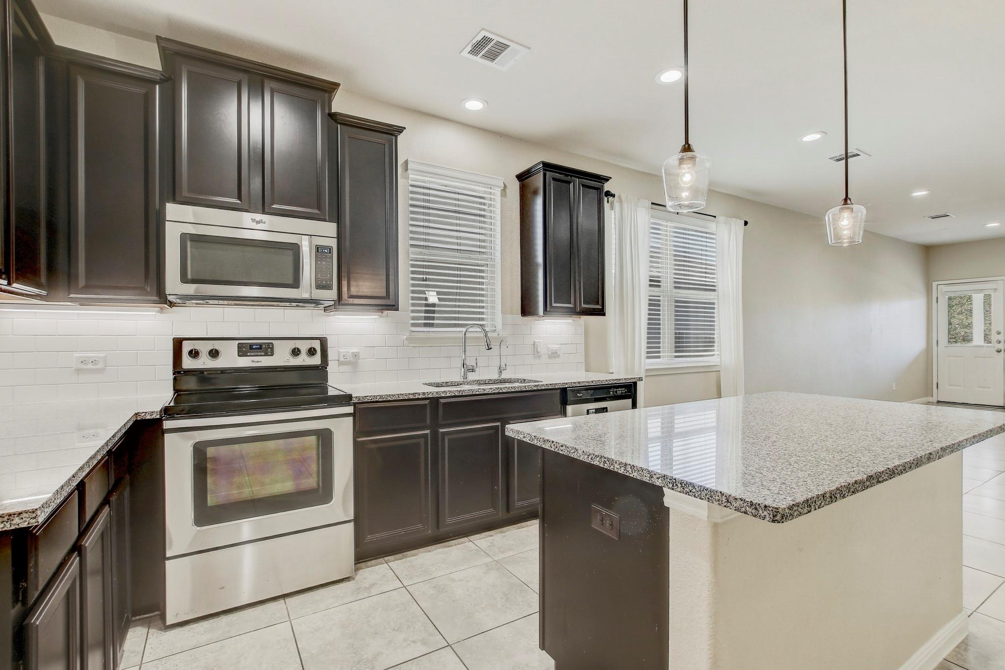 356 Quarry Ln, Liberty Hill, TX 78642