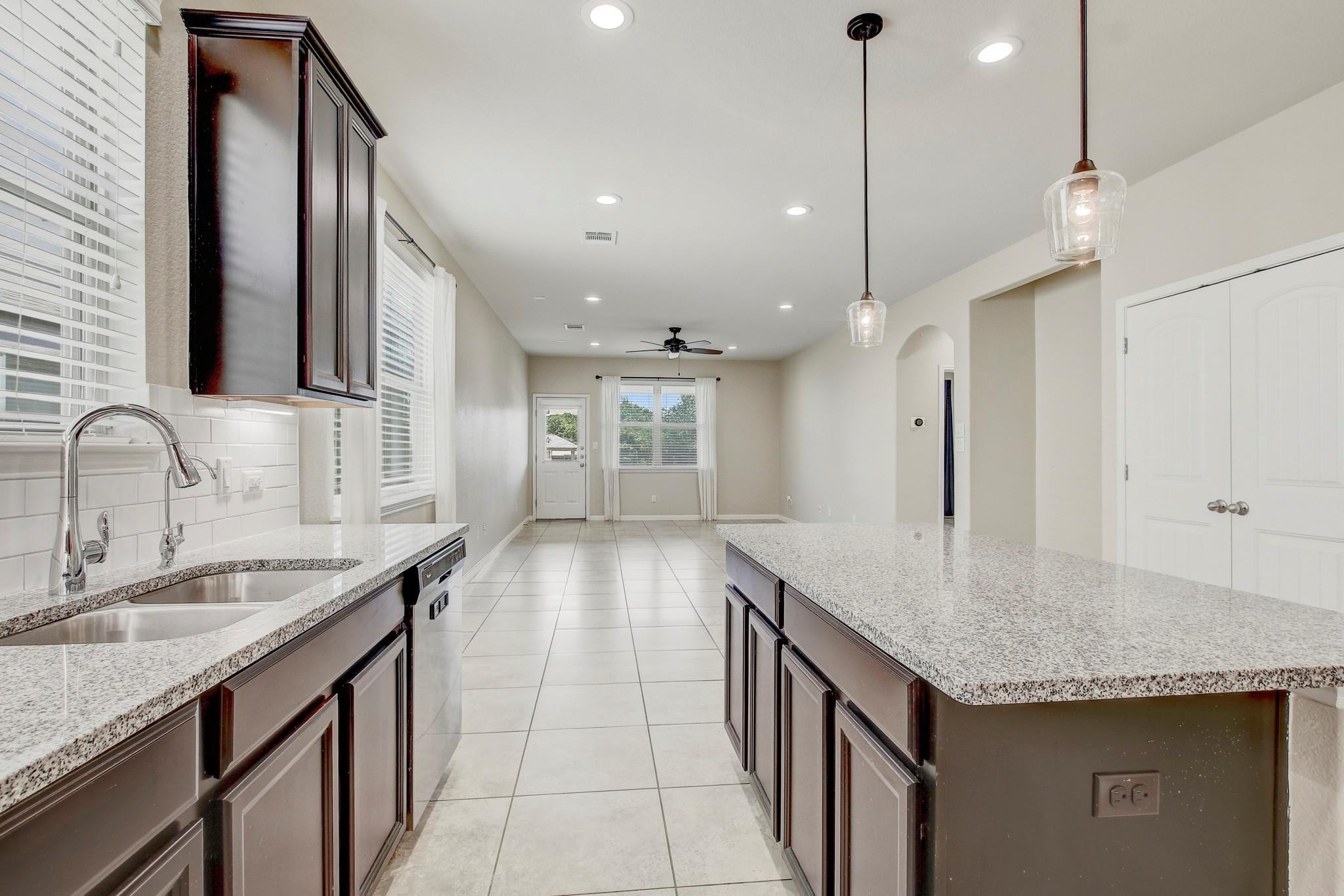 356 Quarry Ln, Liberty Hill, TX 78642