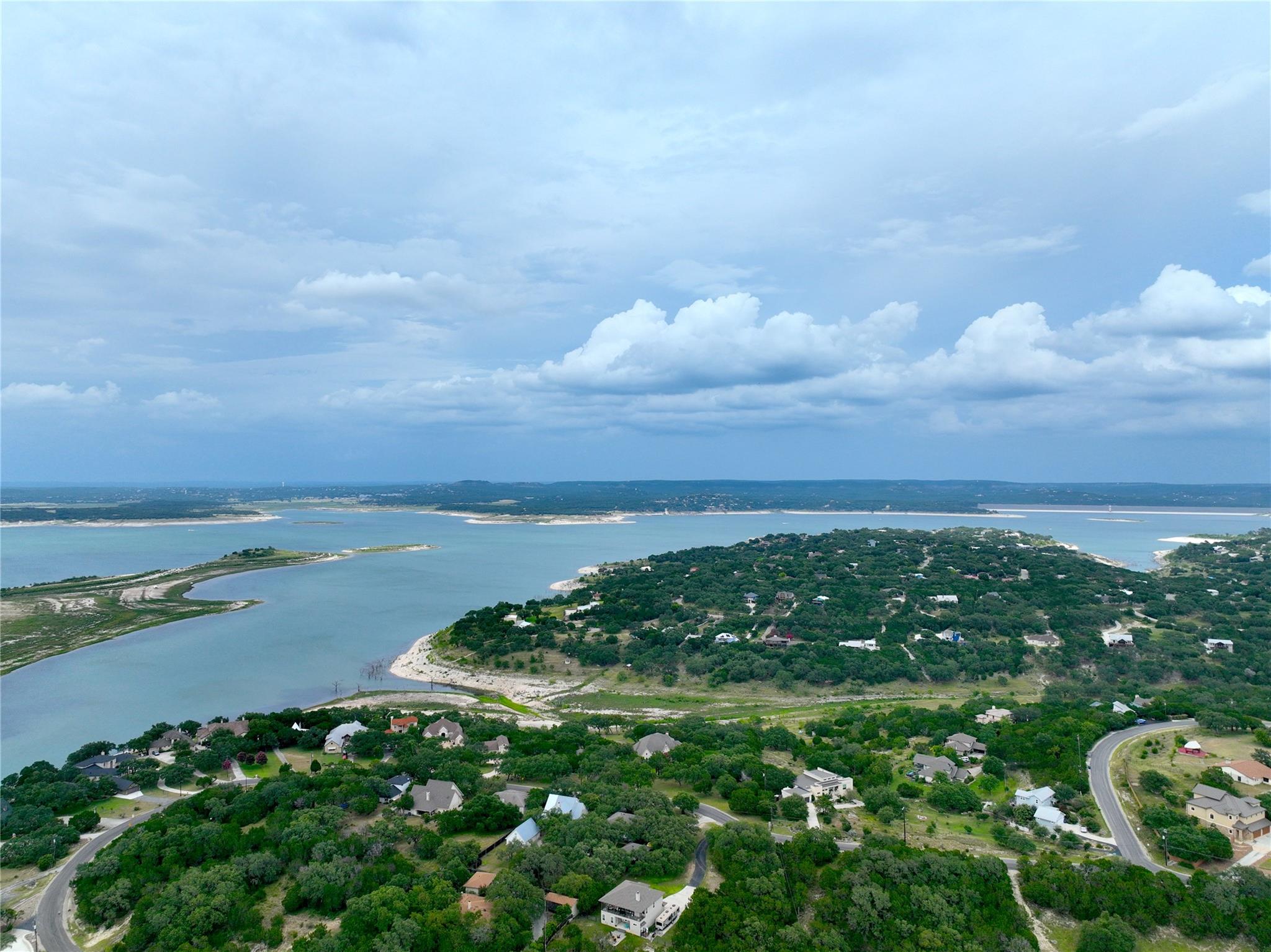560 Hummingbird Hl, Canyon Lake, TX 78133