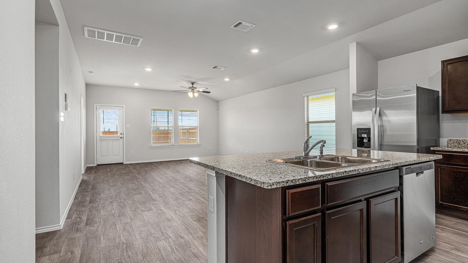 100 Rain Drop Rd, Jarrell, TX 76537