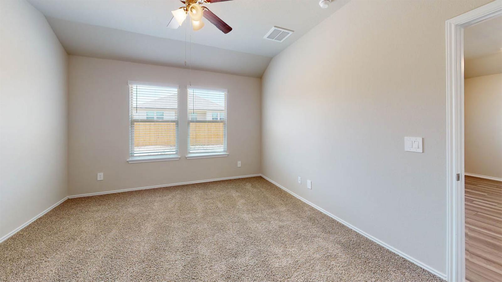 100 Rain Drop Rd, Jarrell, TX 76537