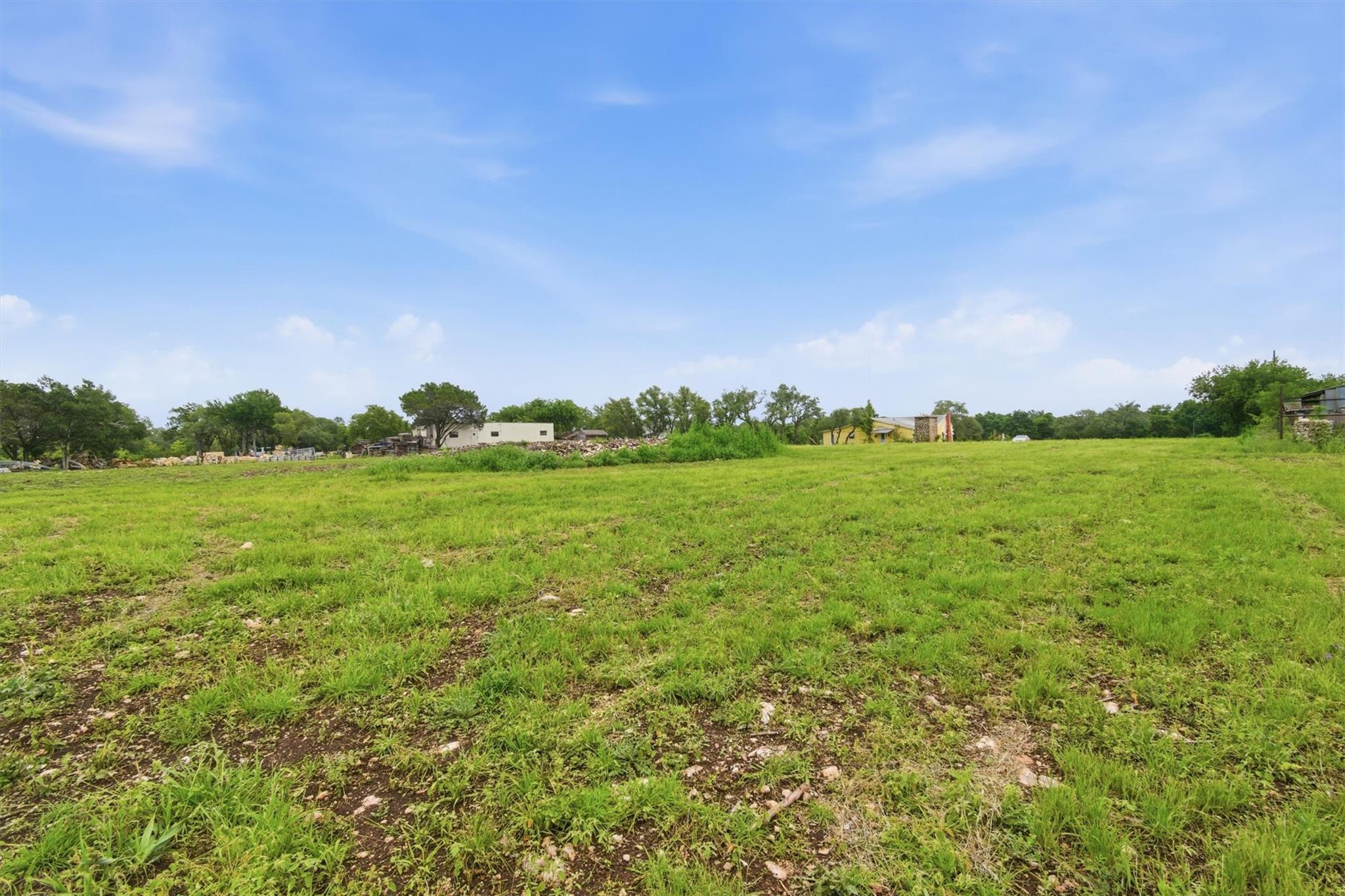 704 Fm 2657, Briggs, TX 78608