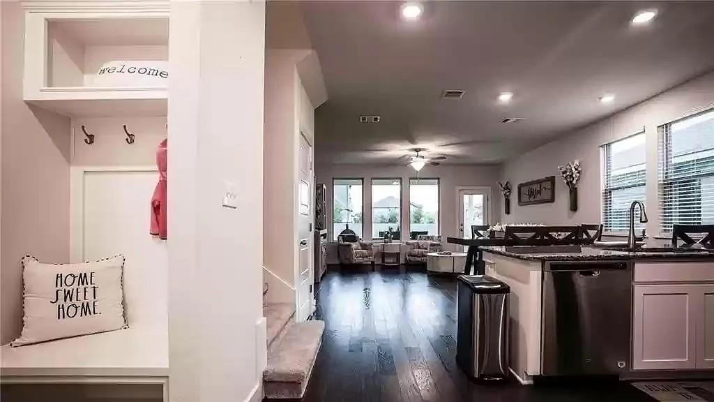 15928 Cadoz Dr, Austin, TX 78728