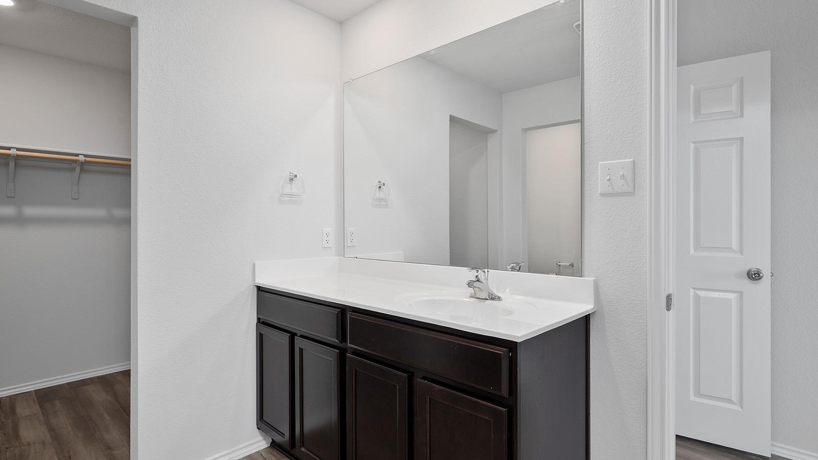 101 Rain Drop Rd, Jarrell, TX 76537