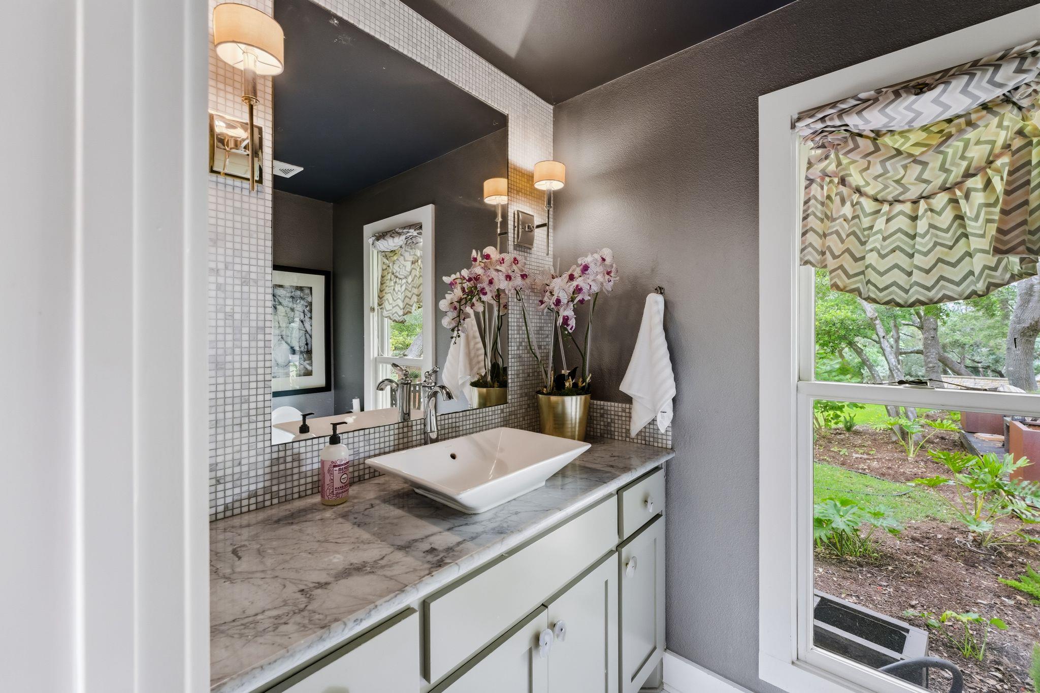 32 Sundown Pkwy, Austin, TX 78746