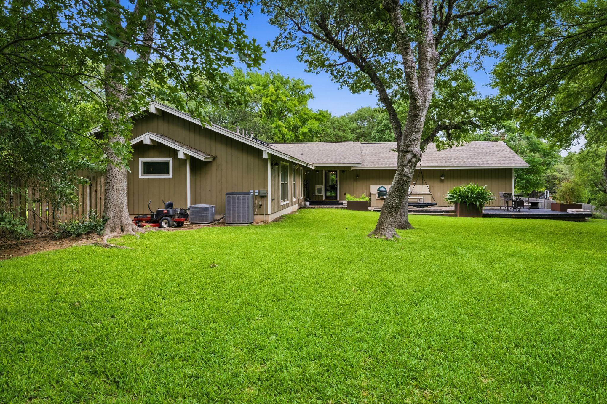 32 Sundown Pkwy, Austin, TX 78746