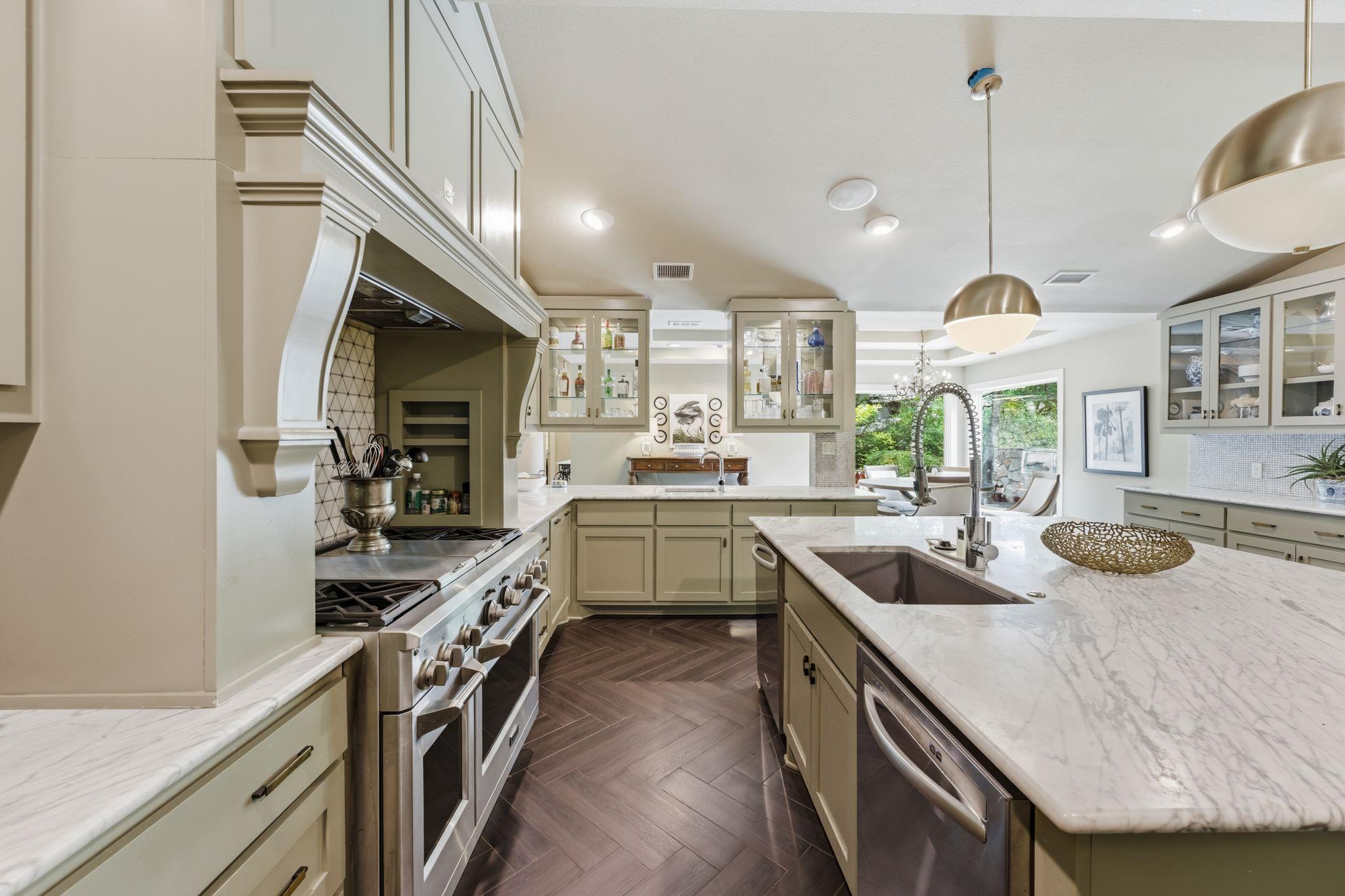 32 Sundown Pkwy, Austin, TX 78746