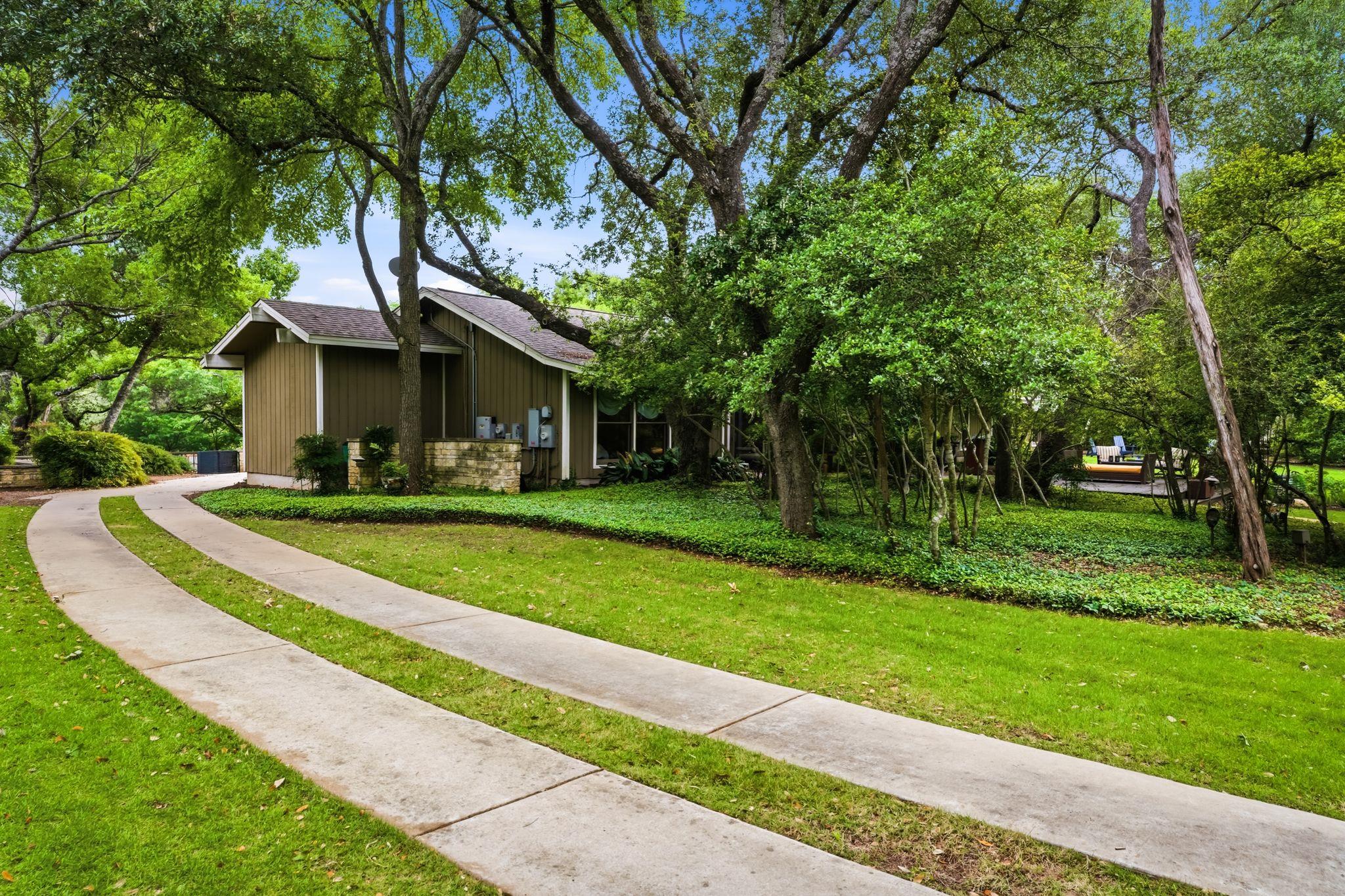 32 Sundown Pkwy, Austin, TX 78746