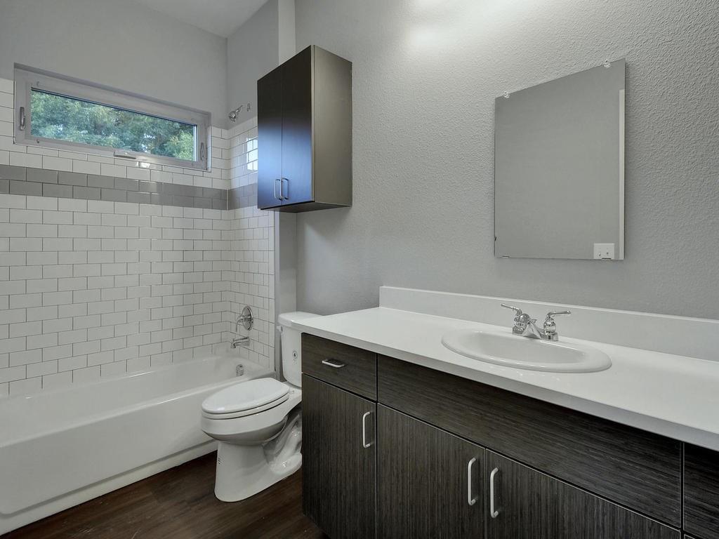 2822 Rio Grande St # 202, Austin, TX 78705