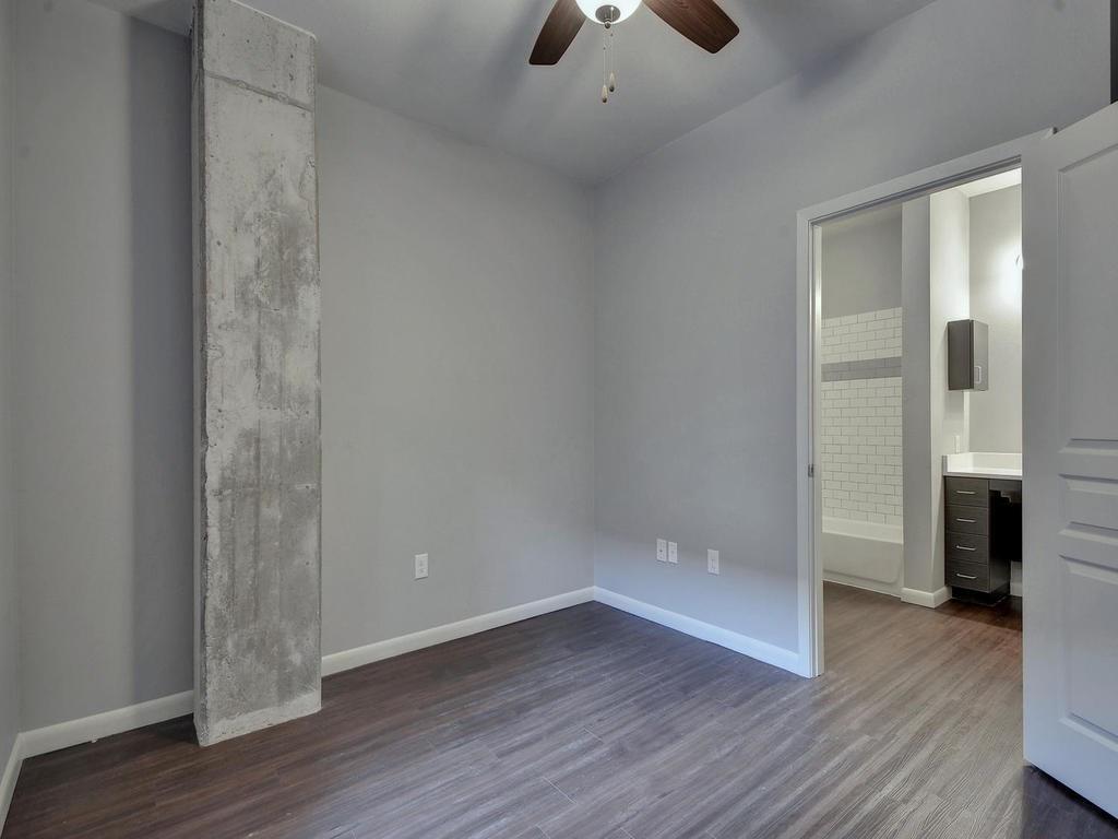 2822 Rio Grande St # 202, Austin, TX 78705