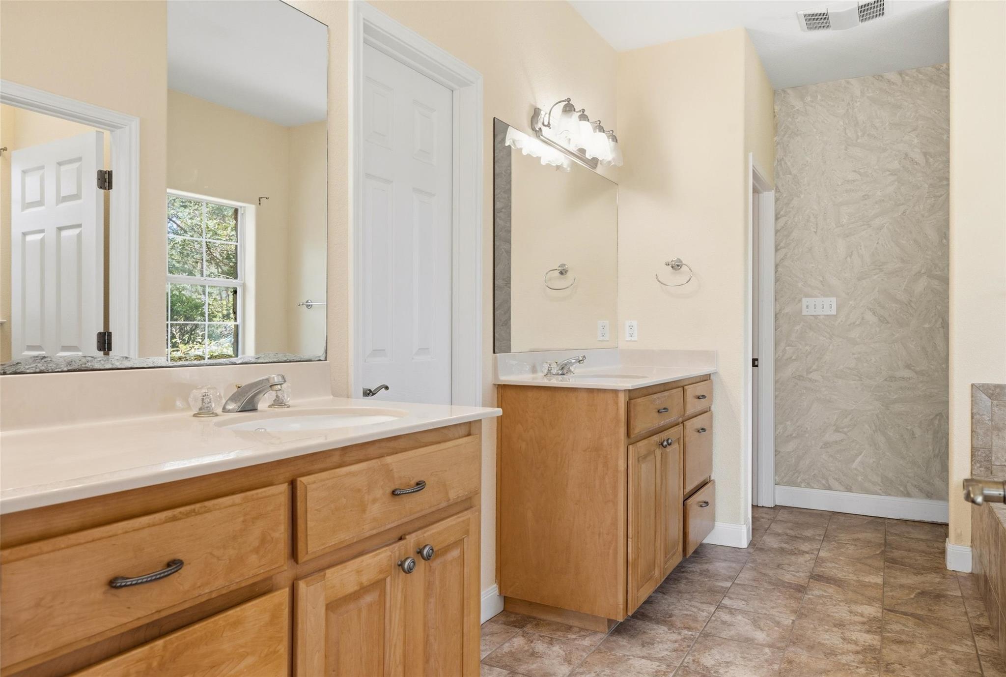 103 Kamaiki Drive, Bastrop, TX 78602