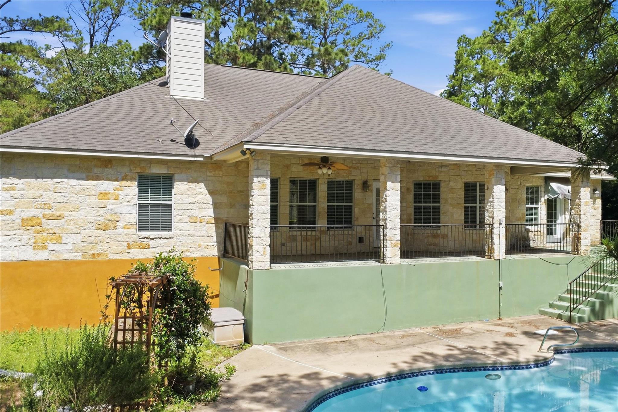 103 Kamaiki Drive, Bastrop, TX 78602