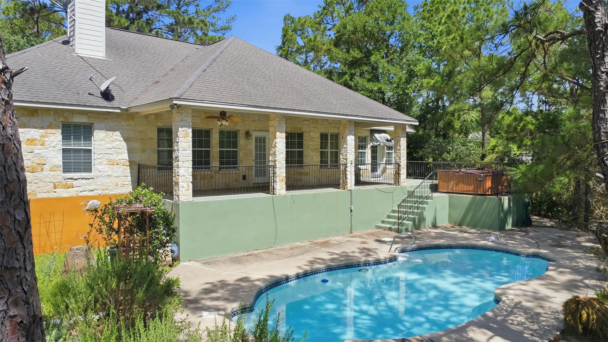 103 Kamaiki Drive, Bastrop, TX 78602