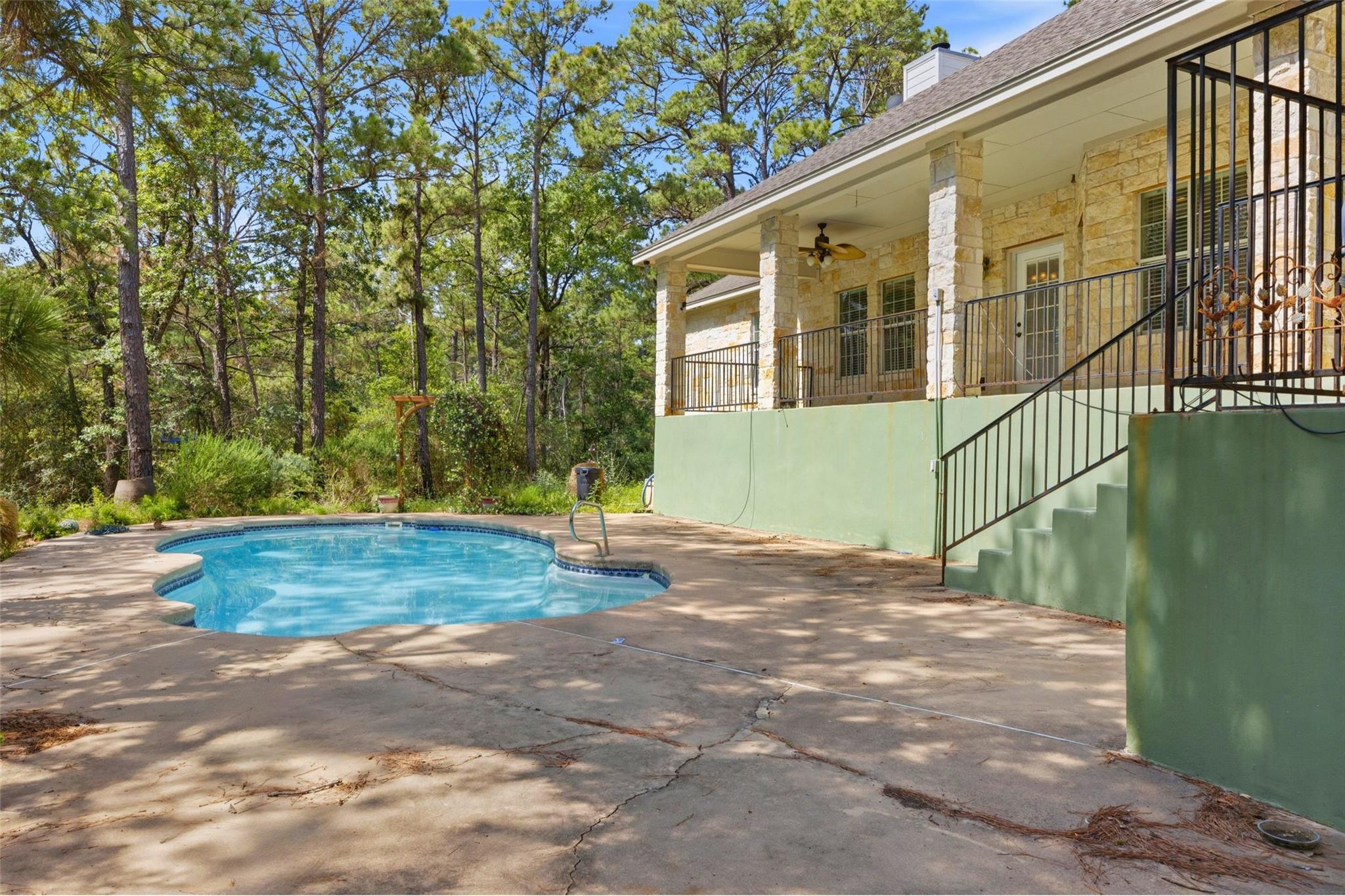 103 Kamaiki Drive, Bastrop, TX 78602