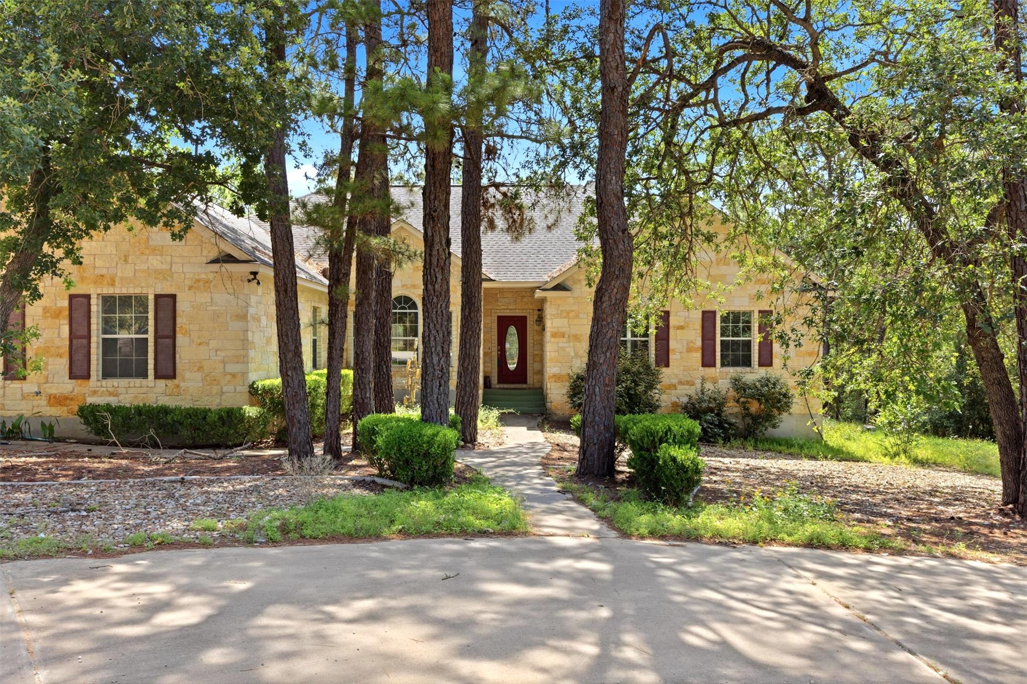 103 Kamaiki Drive, Bastrop, TX 78602