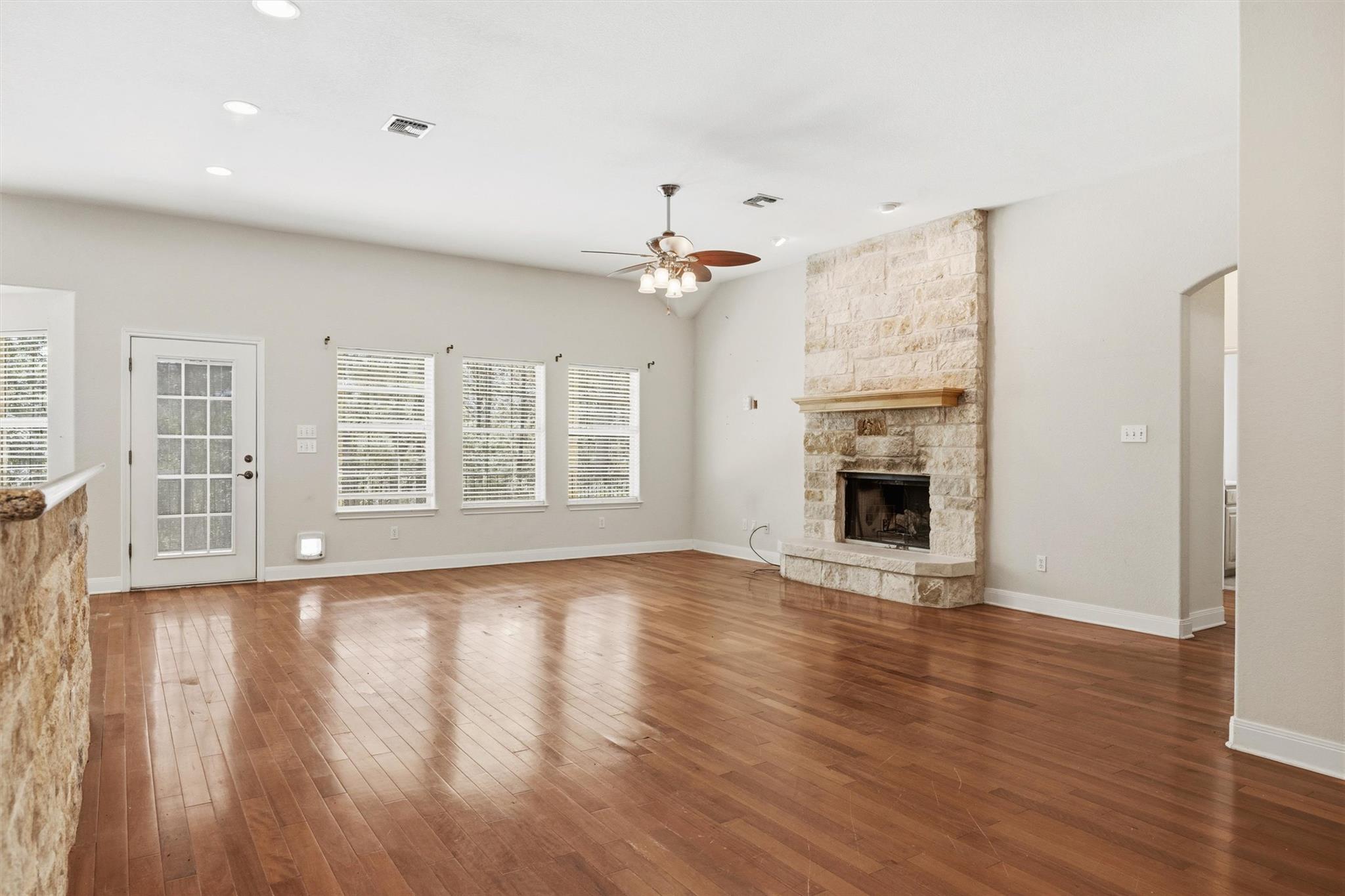 103 Kamaiki Drive, Bastrop, TX 78602
