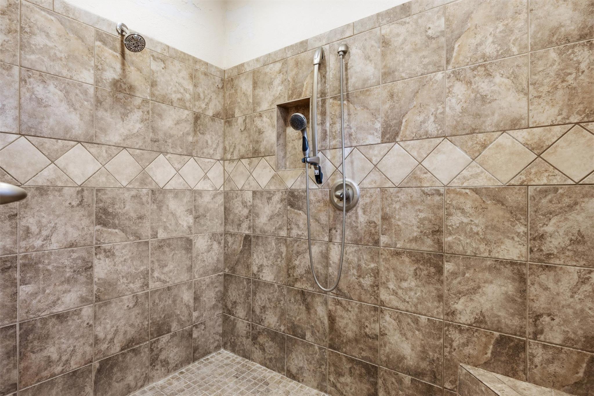 103 Kamaiki Drive, Bastrop, TX 78602