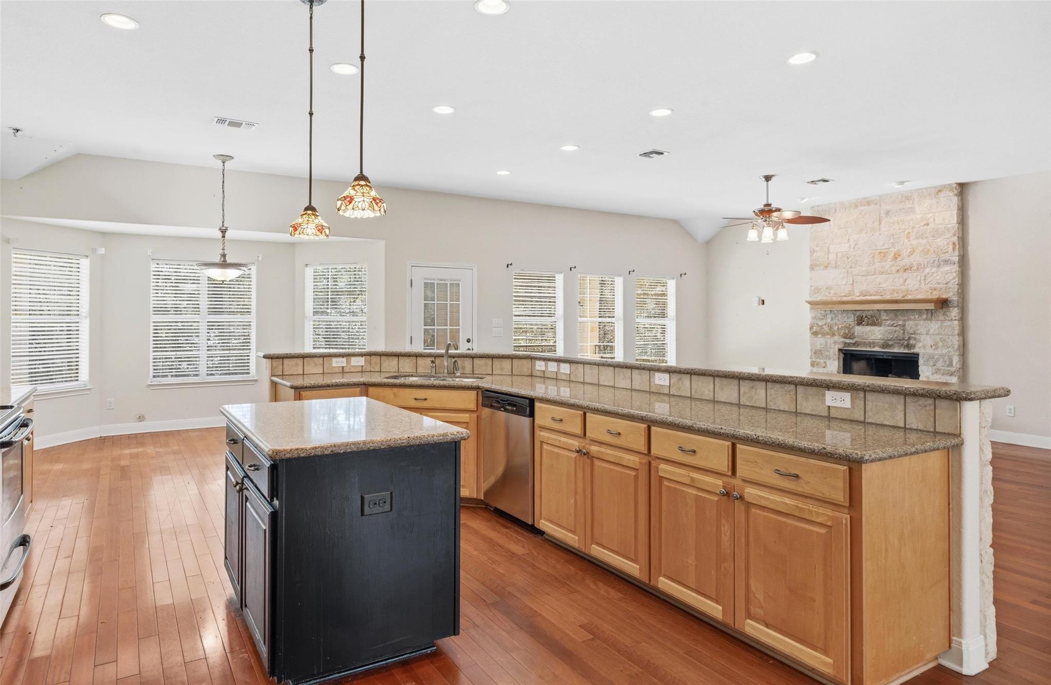 103 Kamaiki Drive, Bastrop, TX 78602