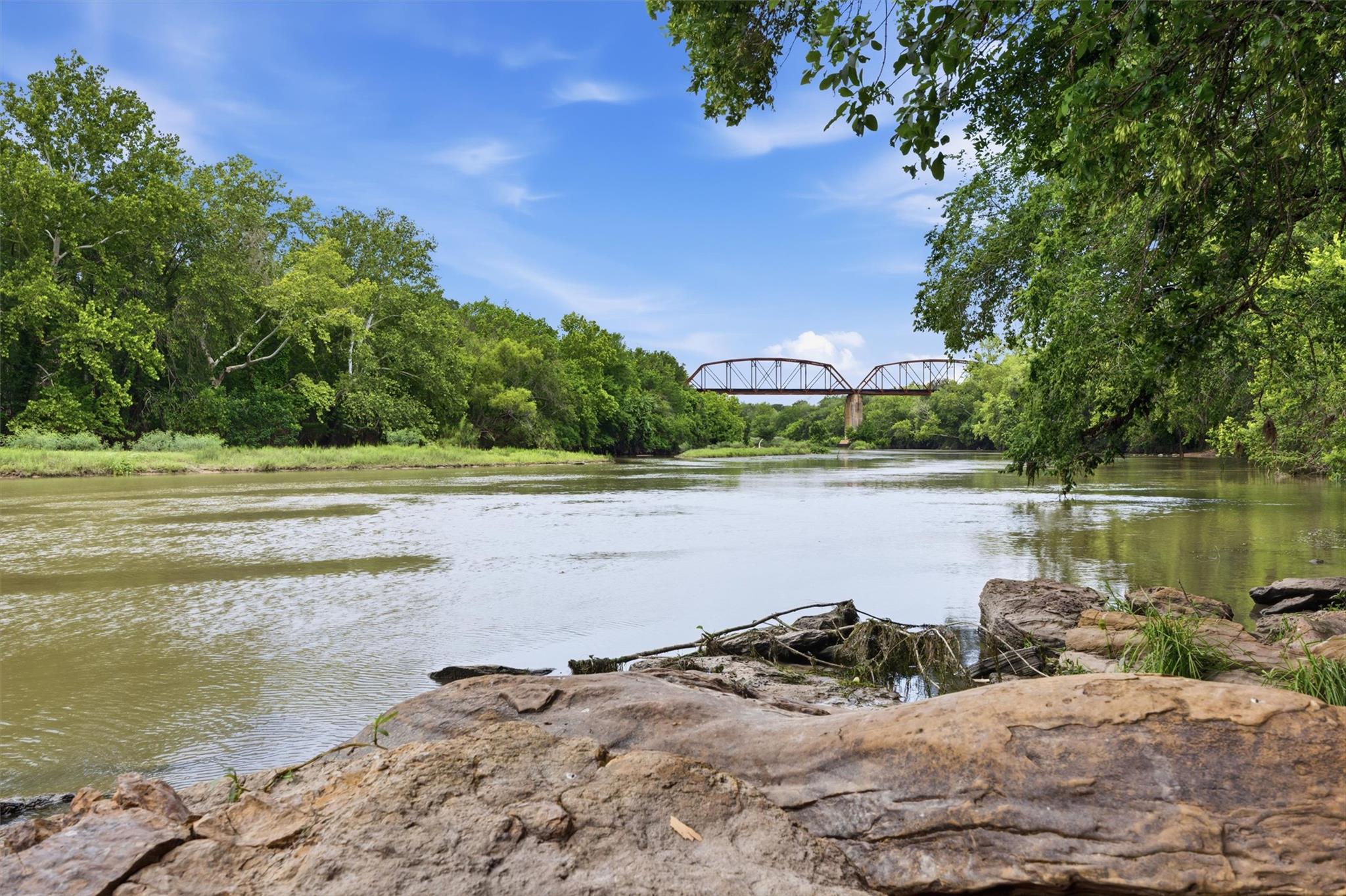 103 Kamaiki Drive, Bastrop, TX 78602