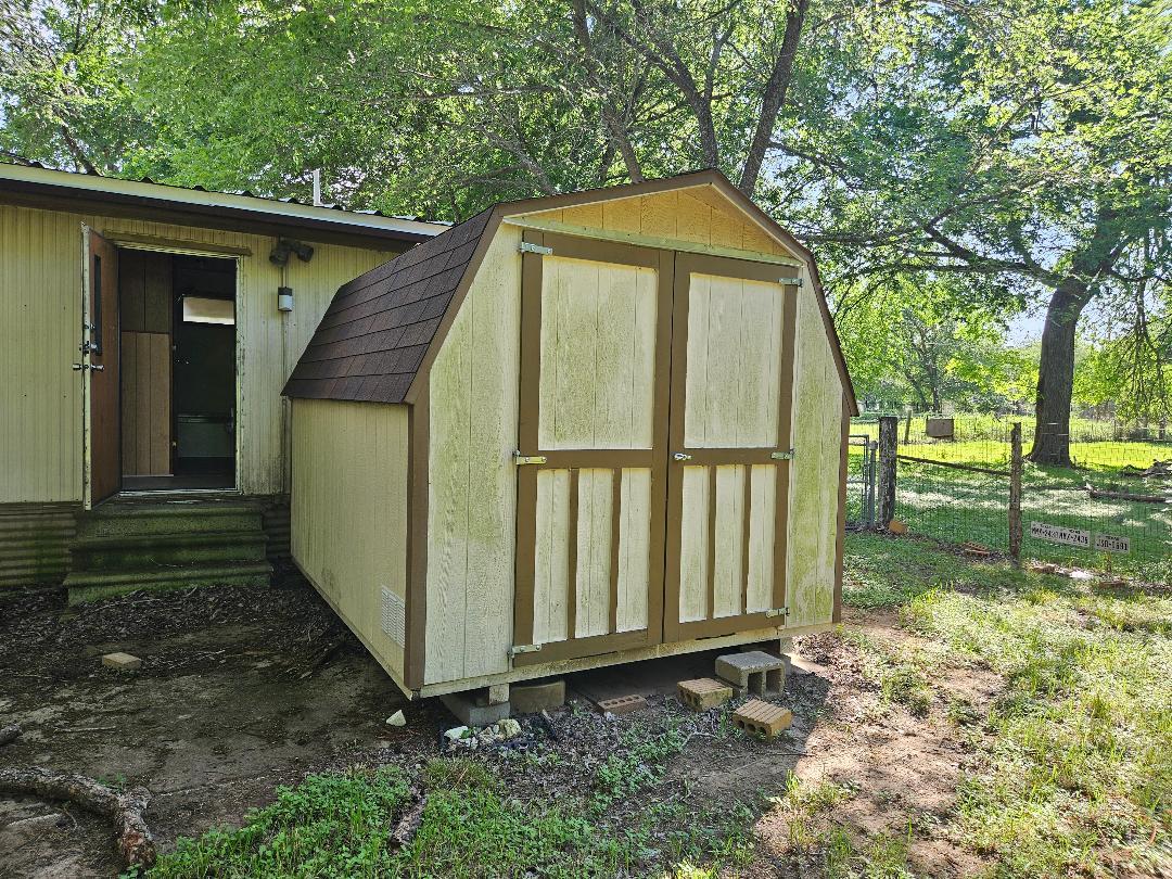 101 Taylor Ln, Elgin, TX 78621