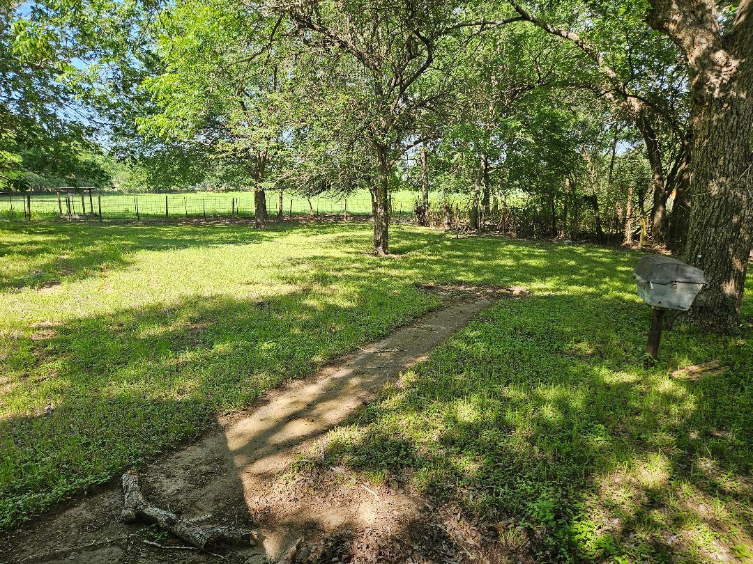 101 Taylor Ln, Elgin, TX 78621