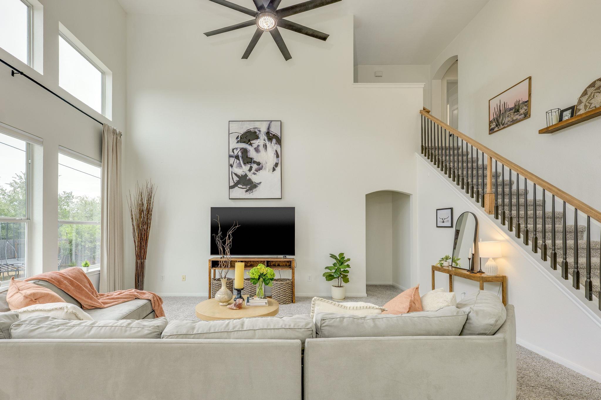 1509 Encino Dr, Leander, TX 78641