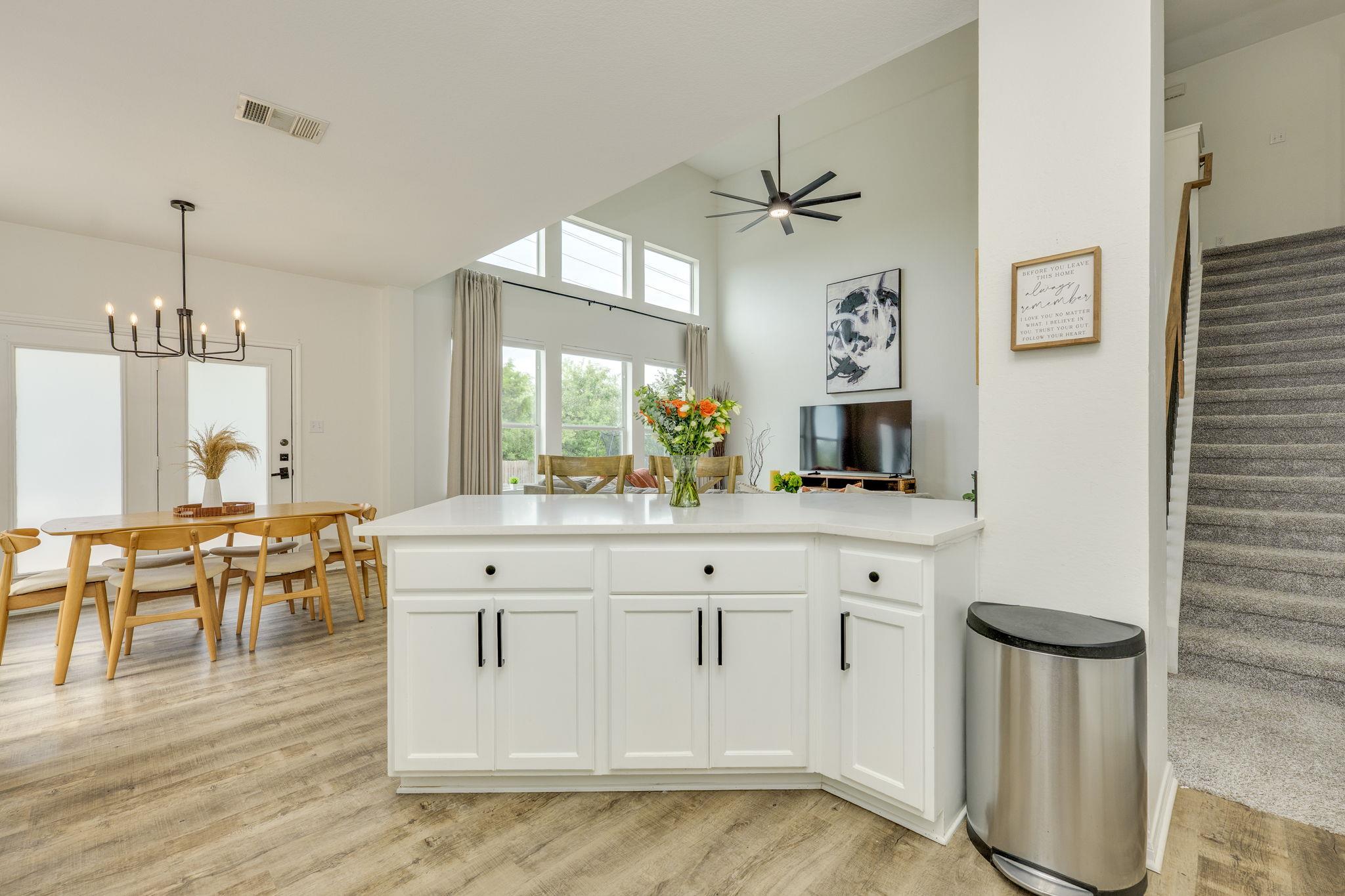 1509 Encino Dr, Leander, TX 78641
