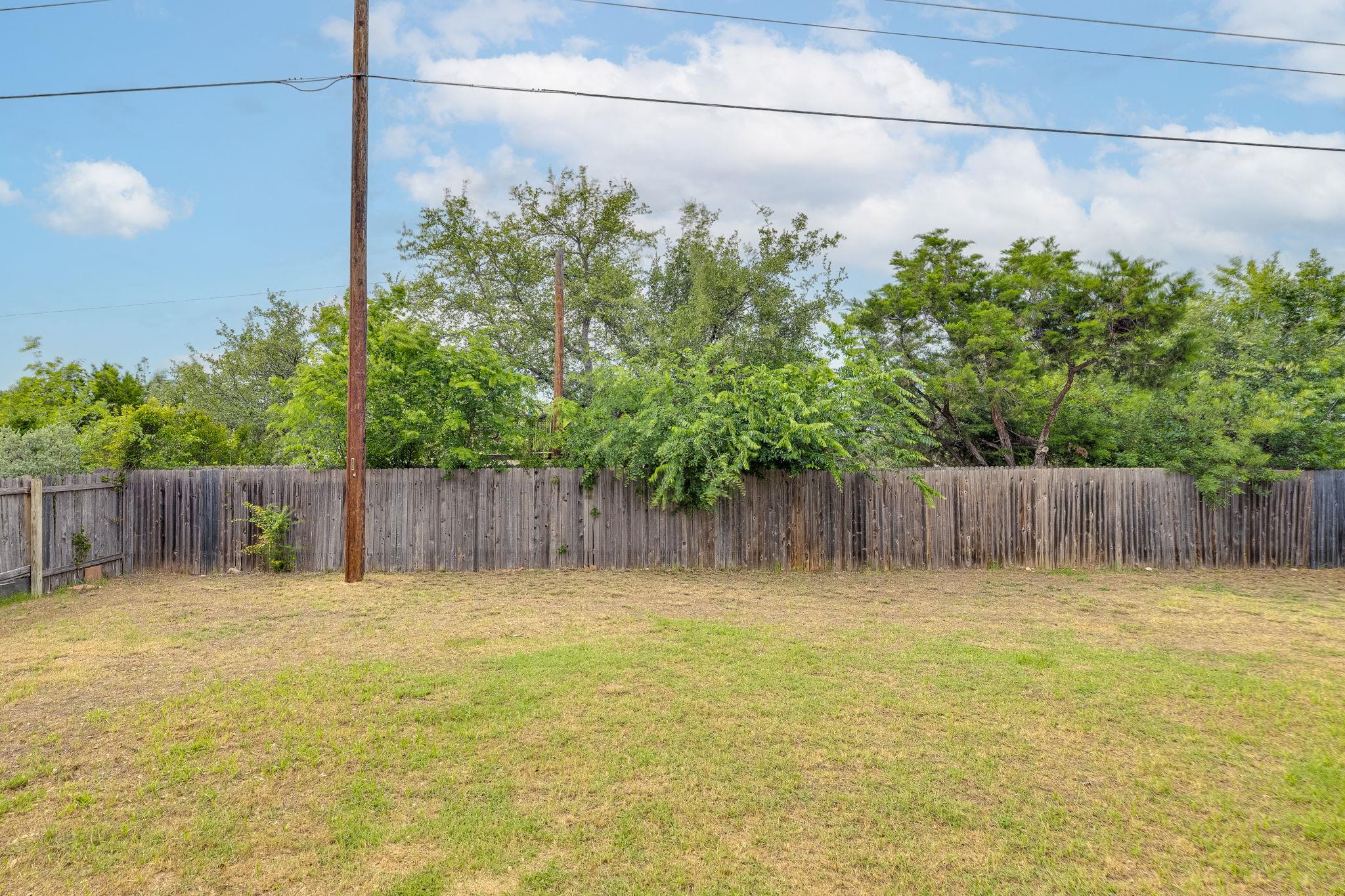 1509 Encino Dr, Leander, TX 78641