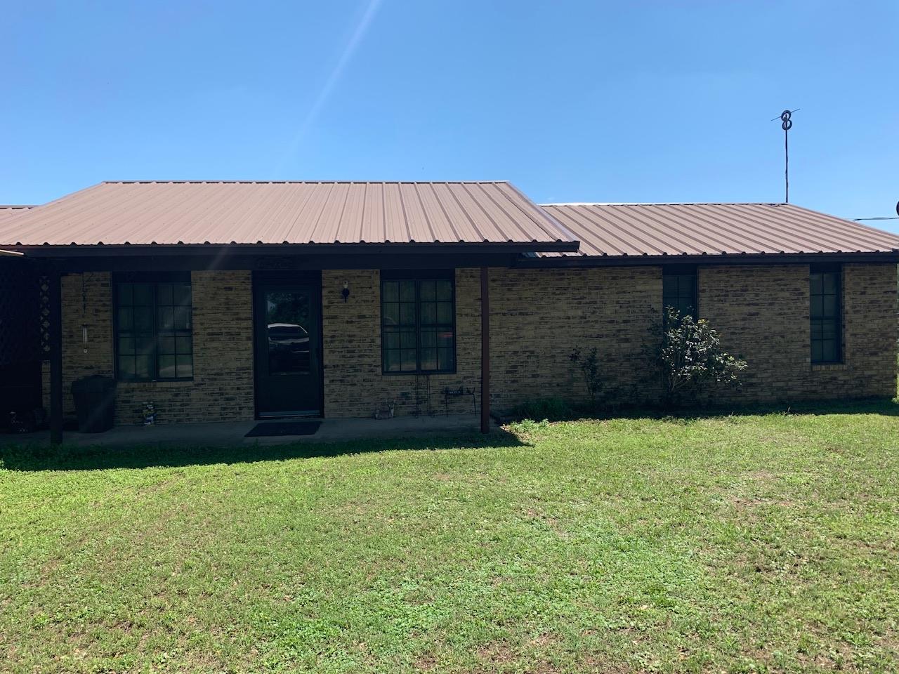 133 Clearfork Rd, Lockhart, TX 78644