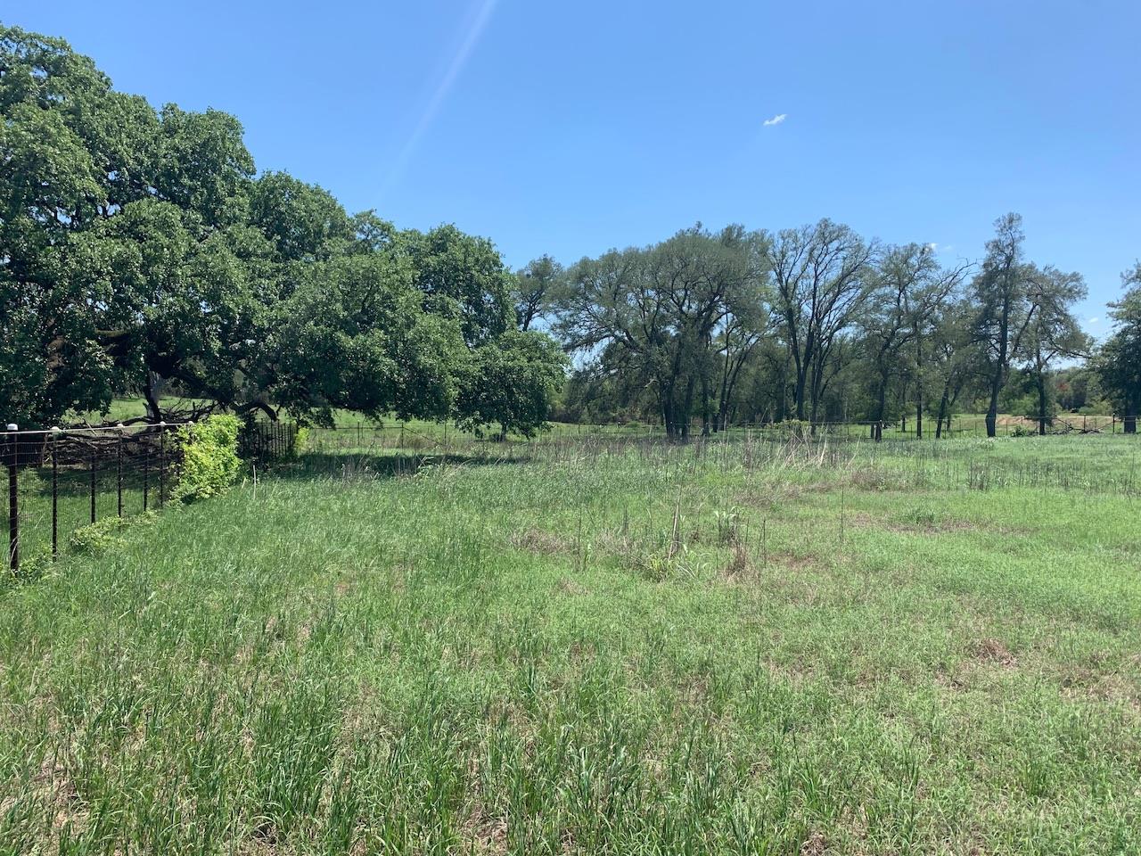 133 Clearfork Rd, Lockhart, TX 78644