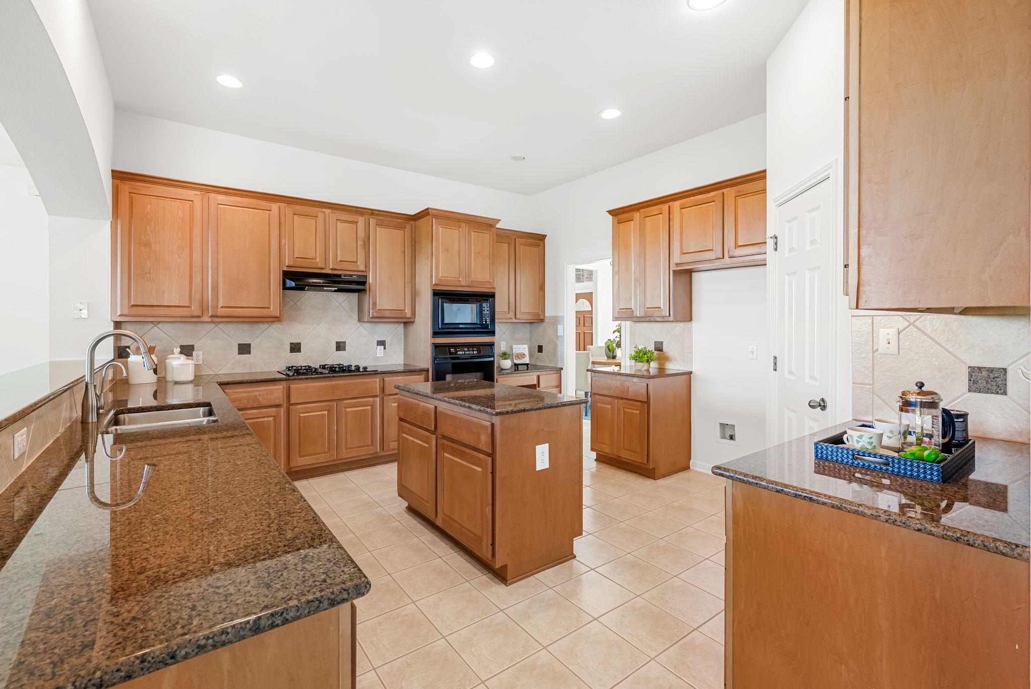 2708 Rio Mesa Dr, Austin, TX 78732