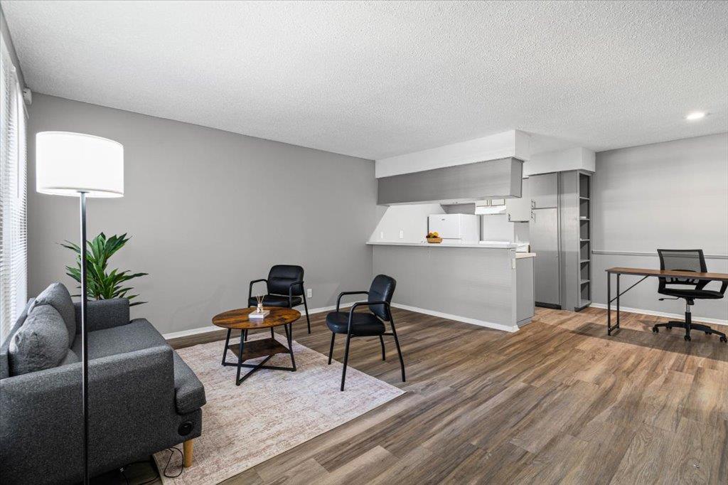 101 E 33rd St # 206, Austin, TX 78705