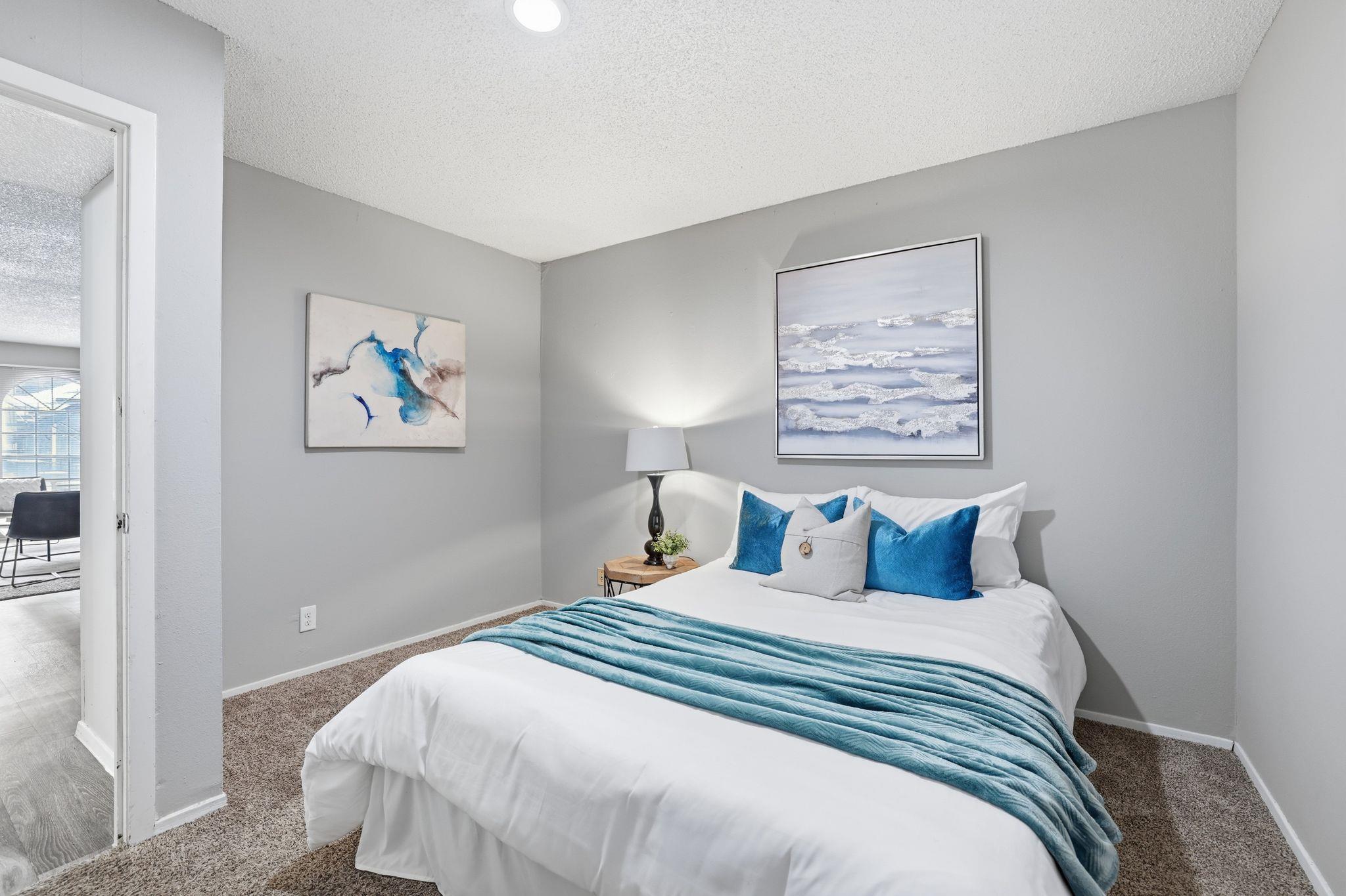 101 E 33rd St # 206, Austin, TX 78705