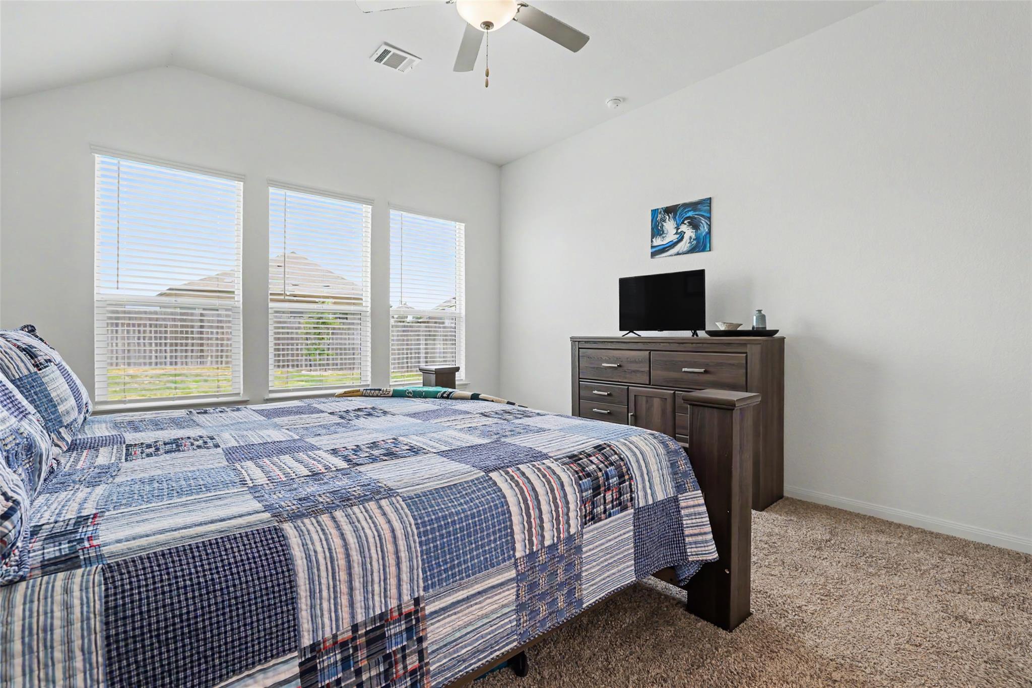 114 Fortuna Ct, Liberty Hill, TX 78642