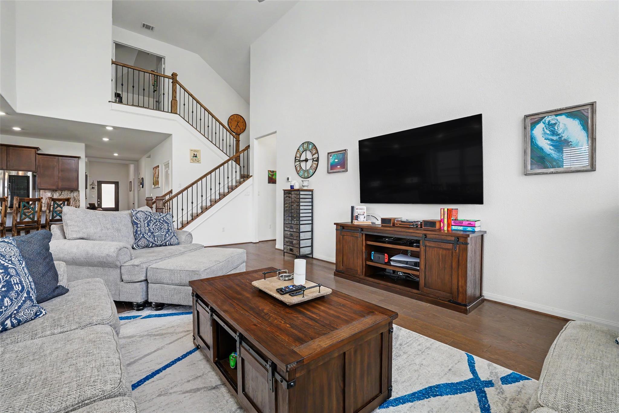 114 Fortuna Ct, Liberty Hill, TX 78642