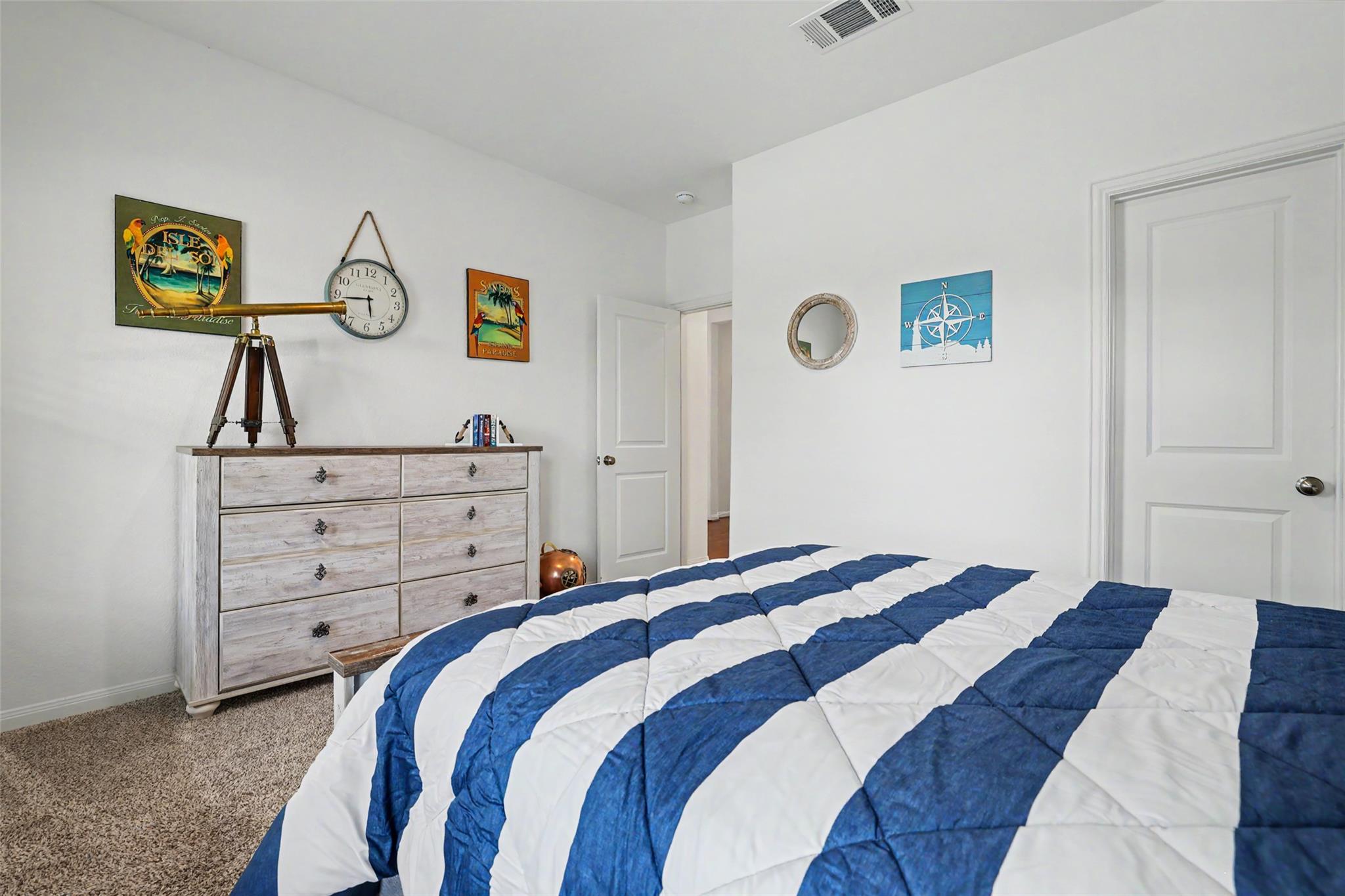 114 Fortuna Ct, Liberty Hill, TX 78642
