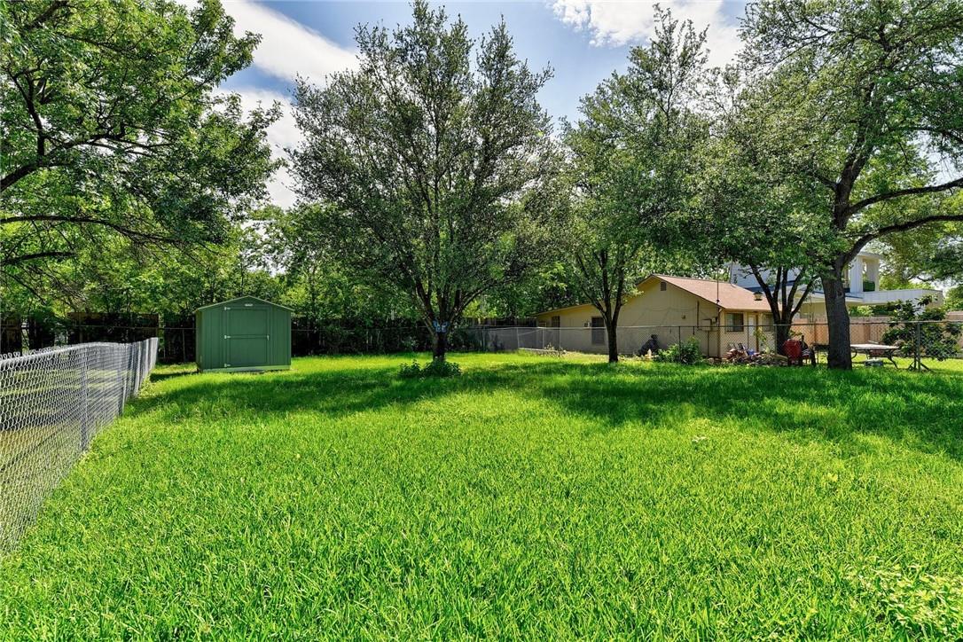 6402 Santos St, Austin, TX 78741