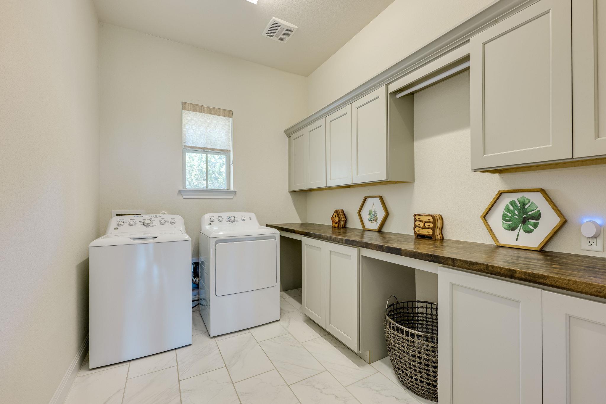 3805 Serene Hills Dr, Austin, TX 78738