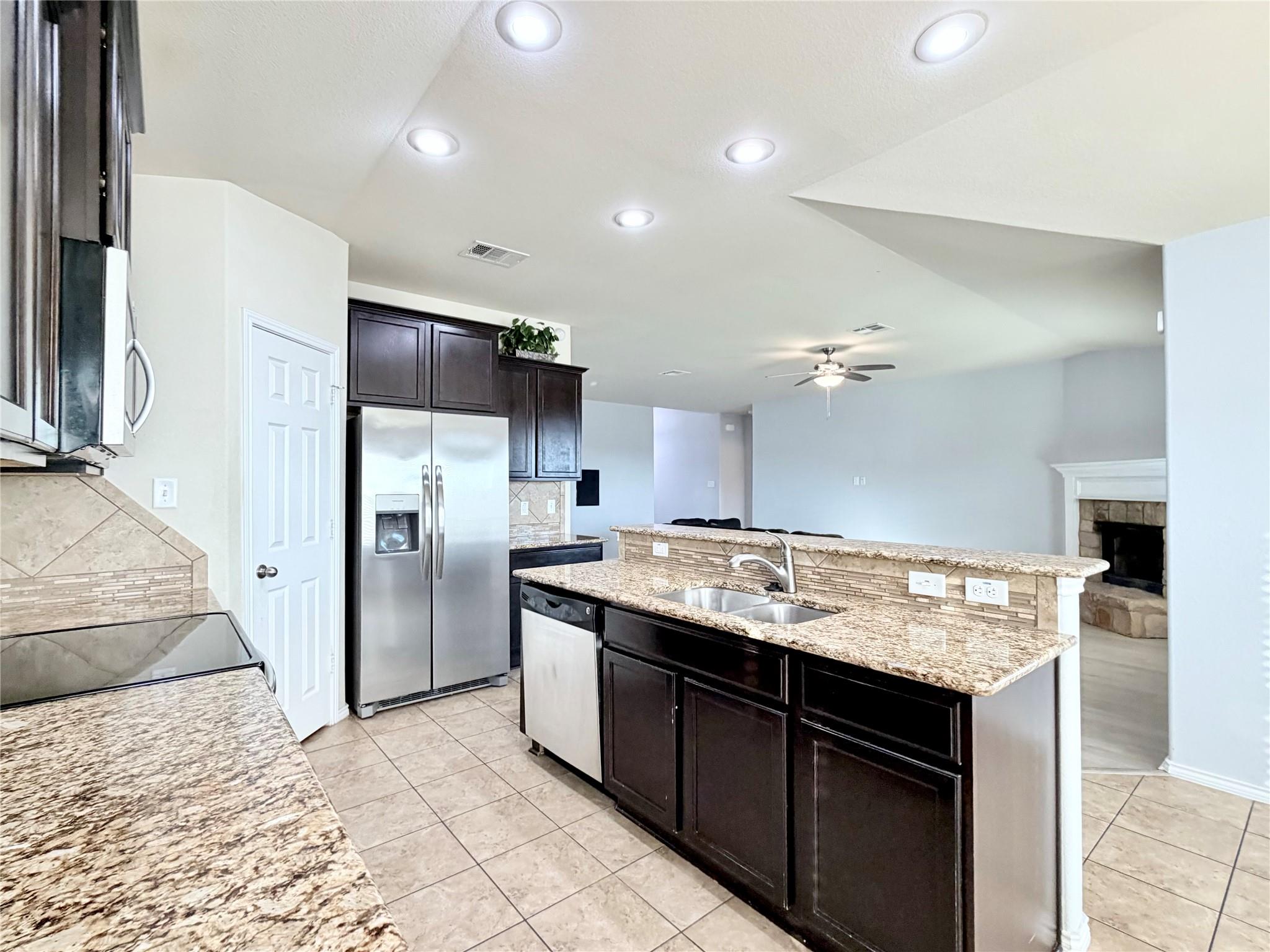 9401 Zayden Dr, Killeen, TX 76542