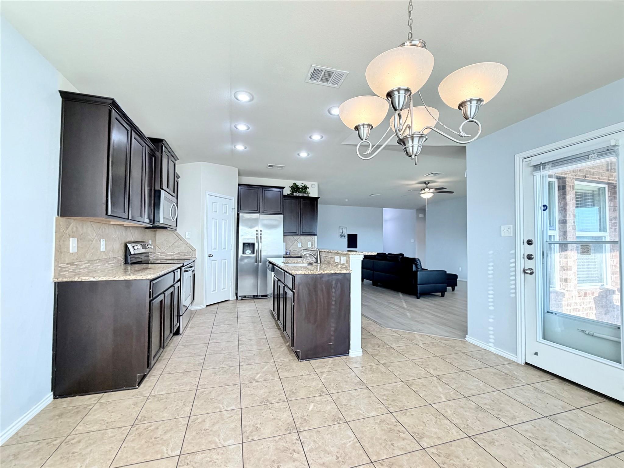 9401 Zayden Dr, Killeen, TX 76542