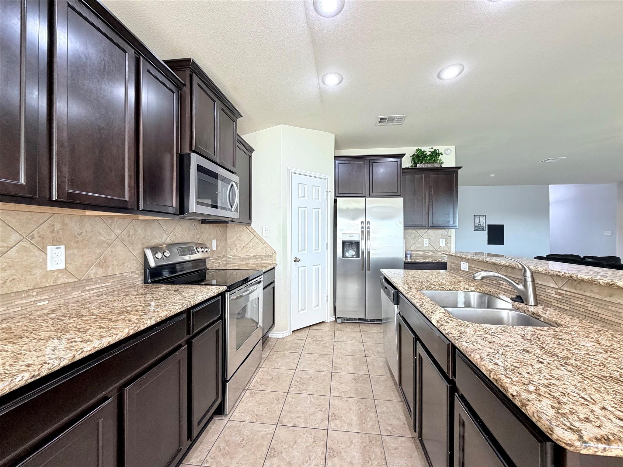 9401 Zayden Dr, Killeen, TX 76542
